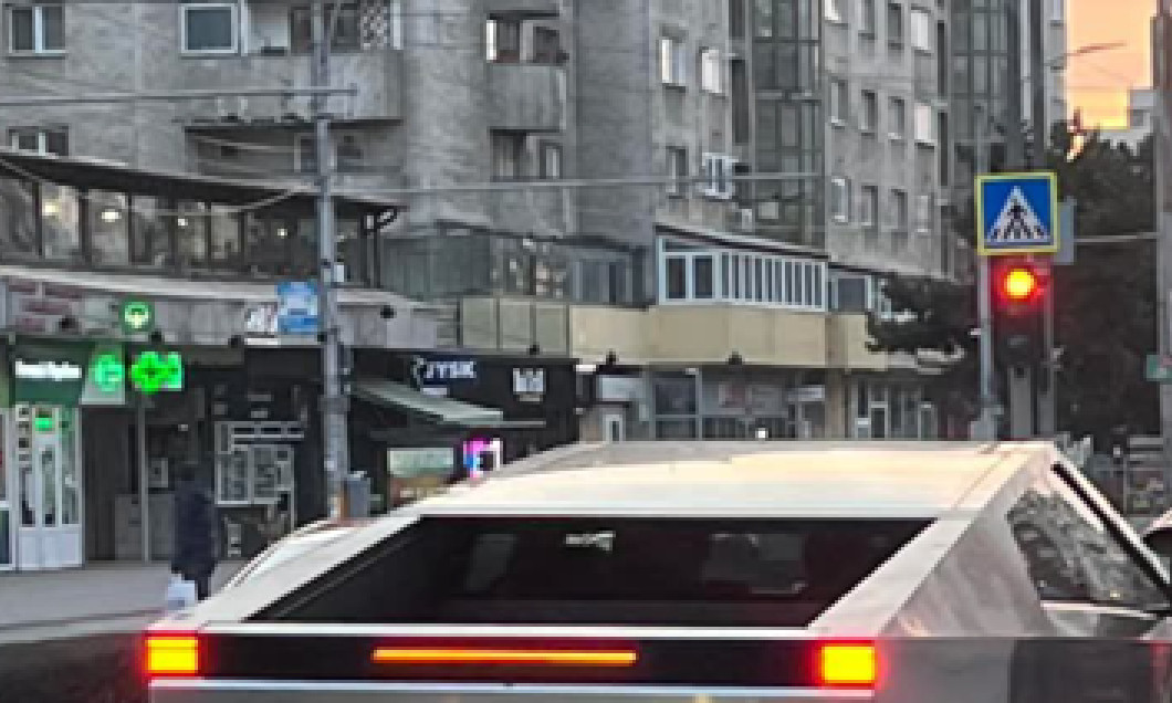 tesla-cybertruck