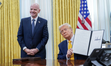 Trump Signs an Executive Order setting up a task force on the World Cup