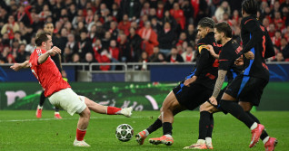 Benfica v FC Barcelona - UEFA Champions League