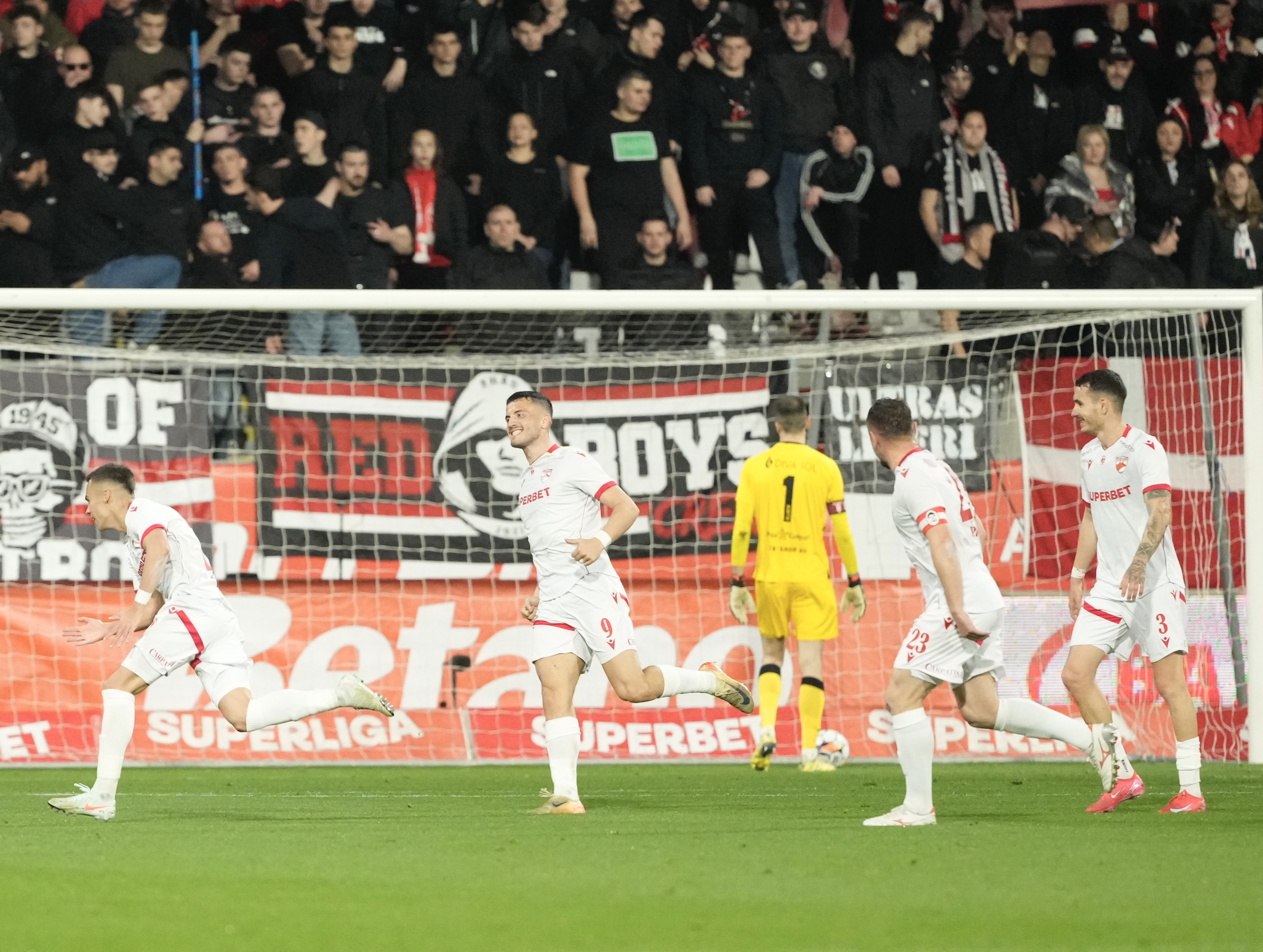 UTA - Dinamo 0-2. ”Câinii” termină sezonul regulat cu o victorie