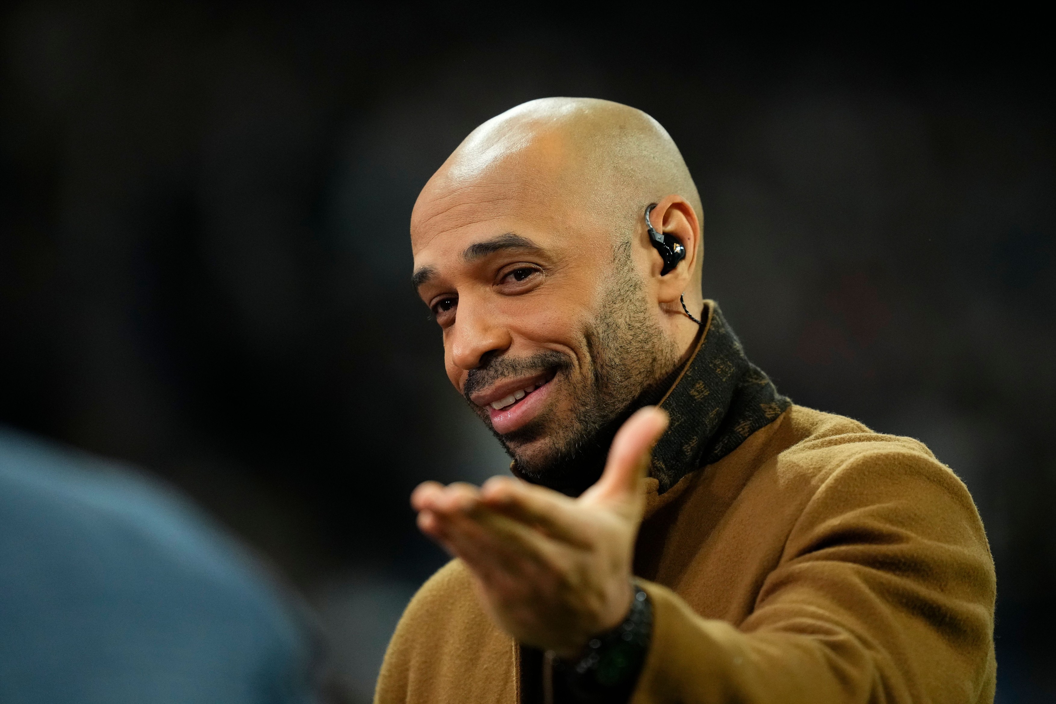 Cu Lewandowski ”pe făraș”, Thierry Henry i-a spus-o clar Barcelonei: cele trei nume rostite