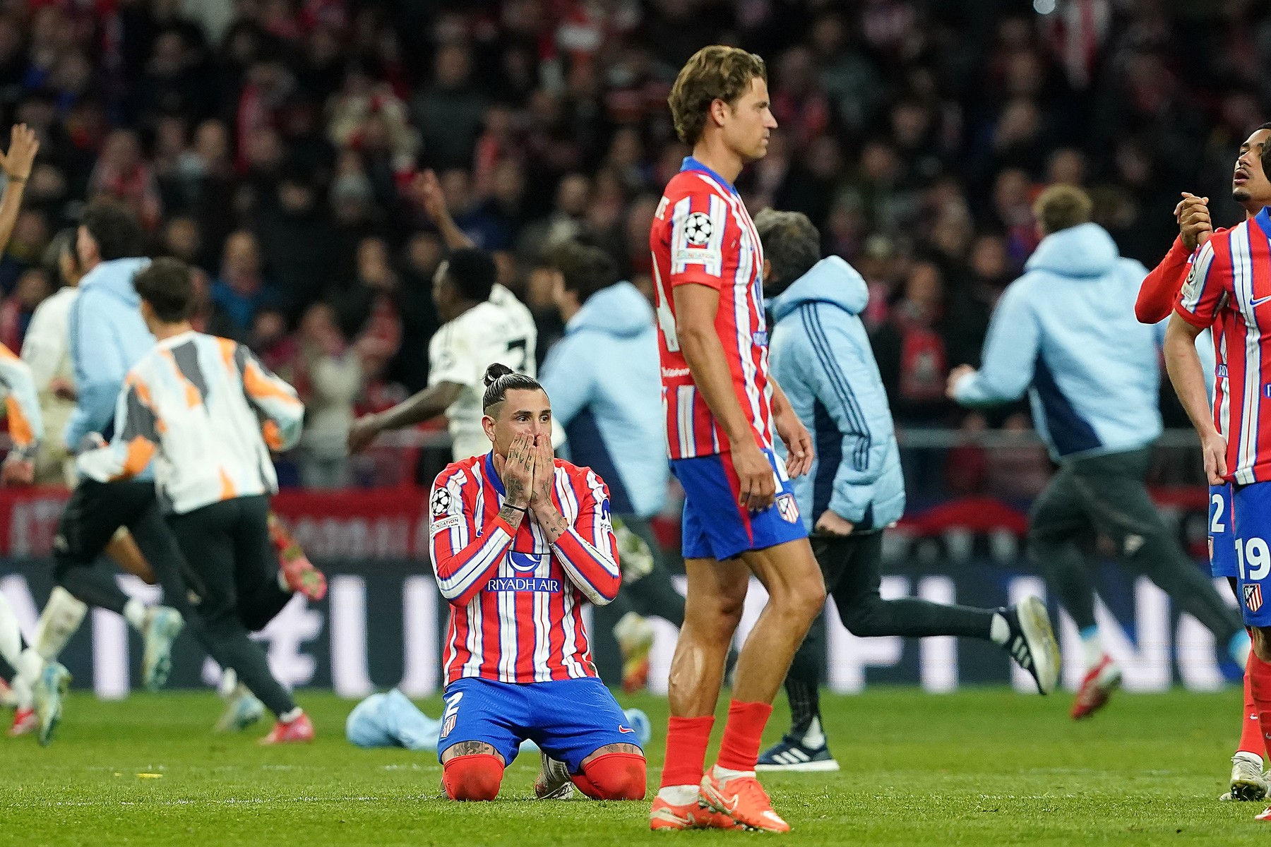 I s-a făcut rău în timpul meciului Atletico - Real Madrid și a plecat din emisiune