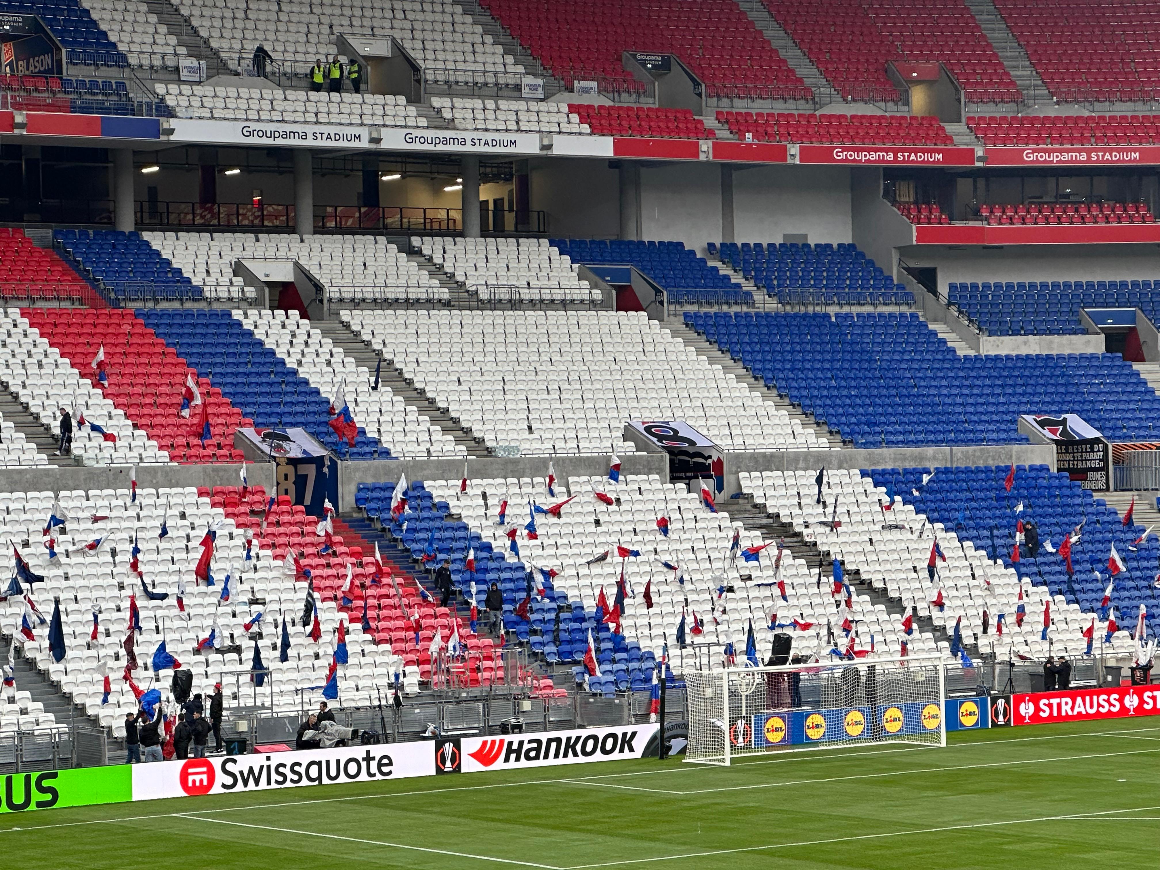 Ce pregătesc fanii celor de la Lyon, înaintea returului cu FCSB