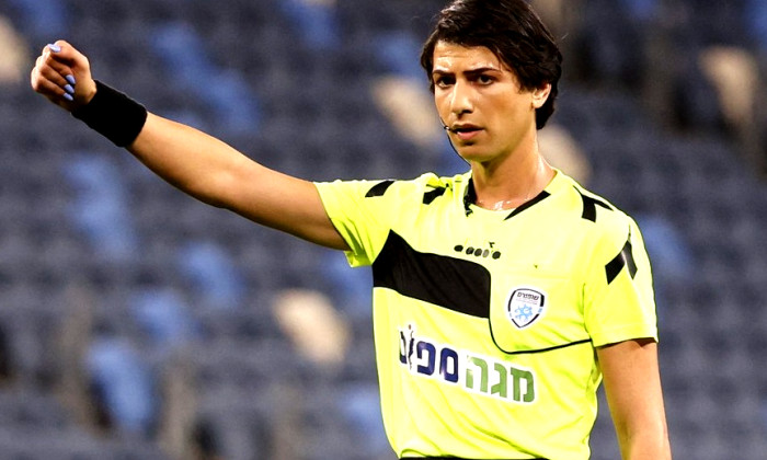 Er xotinining porno videolarini tomosha qilayotganda