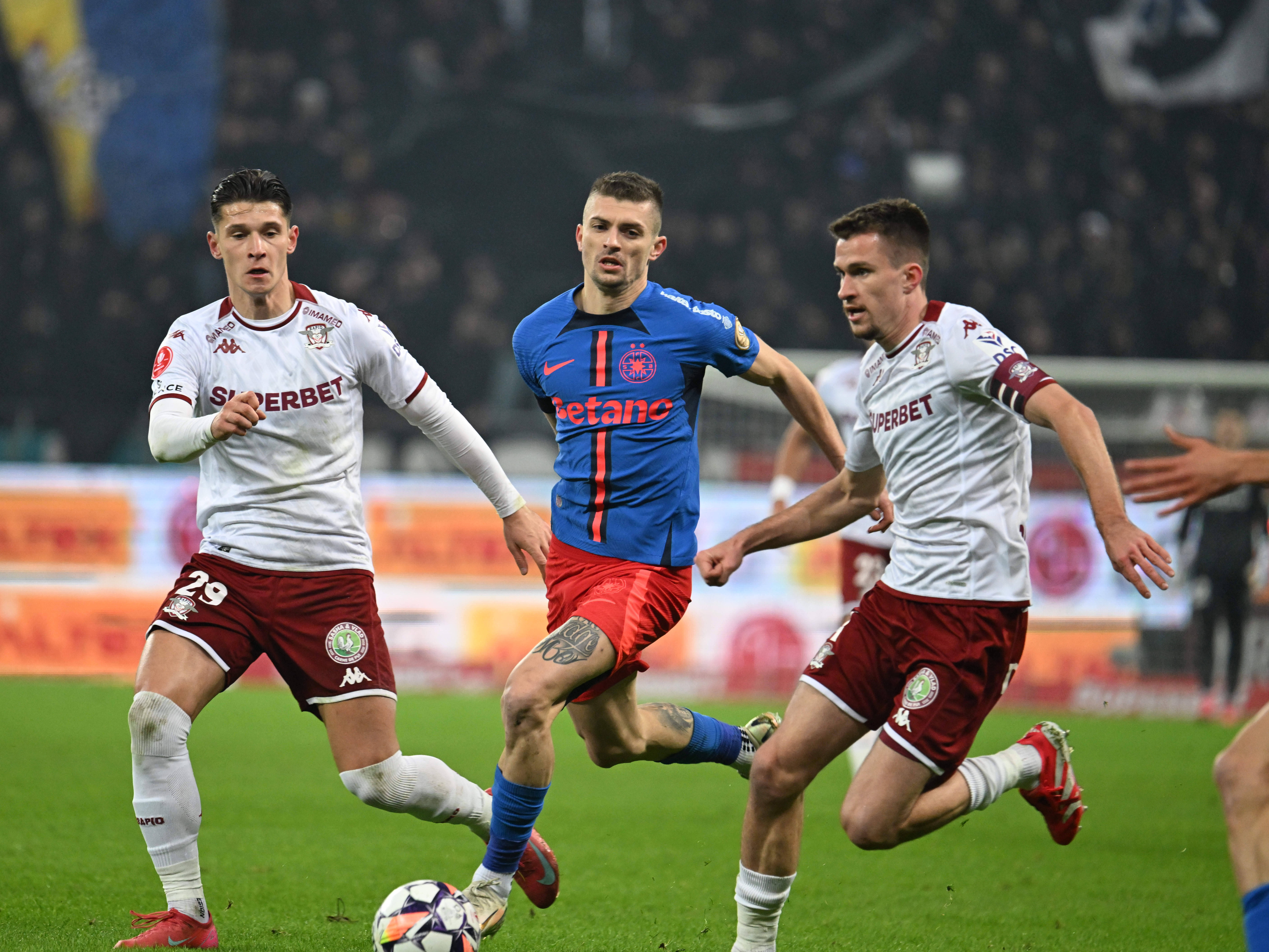 Înainte de Rapid, Dobre a bătut la ușă la FCSB, Dinamo, CFR și Craiova, iar acum face spectacol pentru giuleșteni
