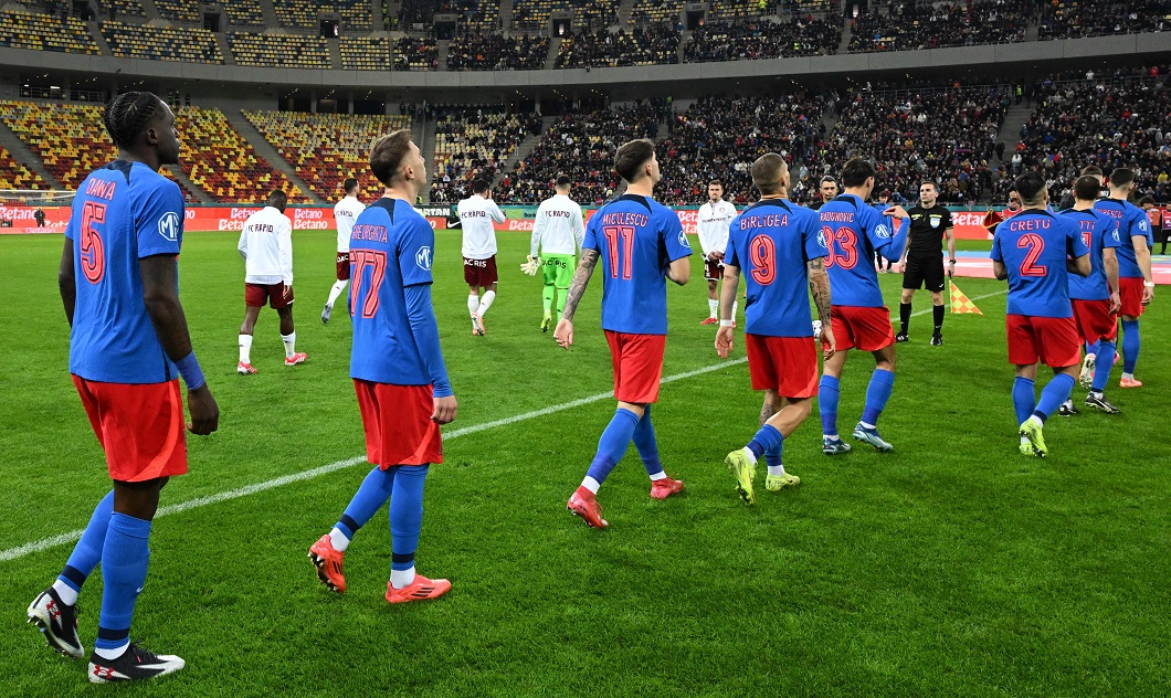 A jucat pe propria-i răspundere în FCSB - Rapid. ”Picior roșu, risc teribil”