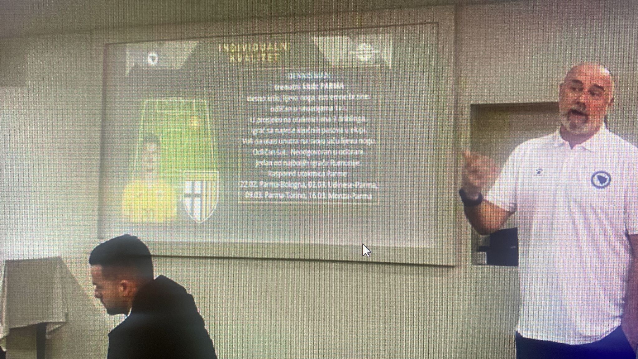 Imaginea a scăpat pe net, deși nu trebuia să se întâmple asta! Ce a spus selecționerul Bosniei despre Dennis Man la o întâlnire cu antrenorii