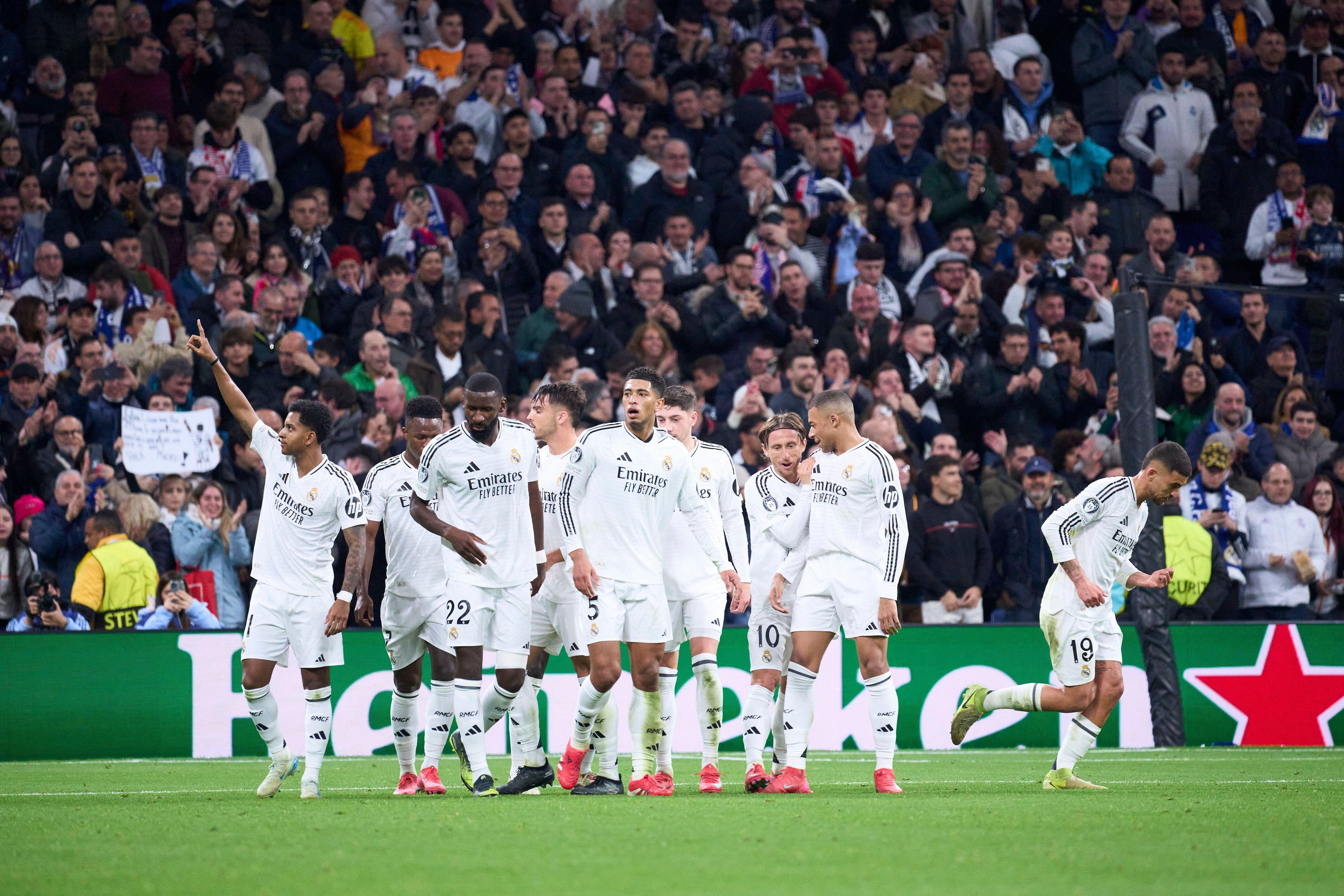 Imagine Stire Lovitură pentru Real Madrid: a fost suspendat și ratează ”dubla” cu Benfica | 2review.ro
