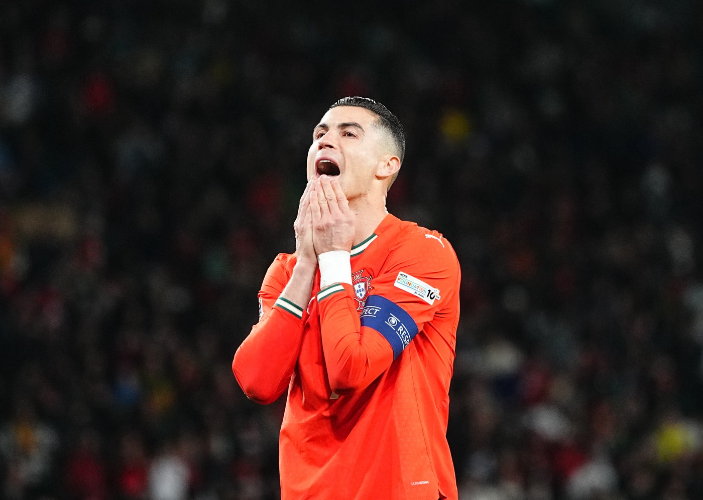 Cristiano Ronaldo e OUT