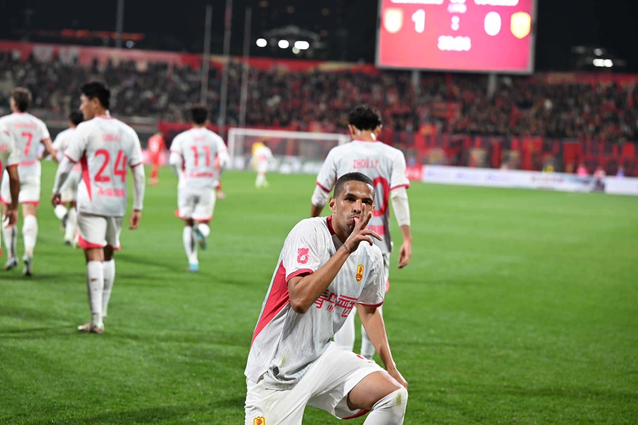 Rivaldinho, debut perfect în China. A dat gol în fața unui stadion arhiplin și a fost ales printre căpitanii echipei