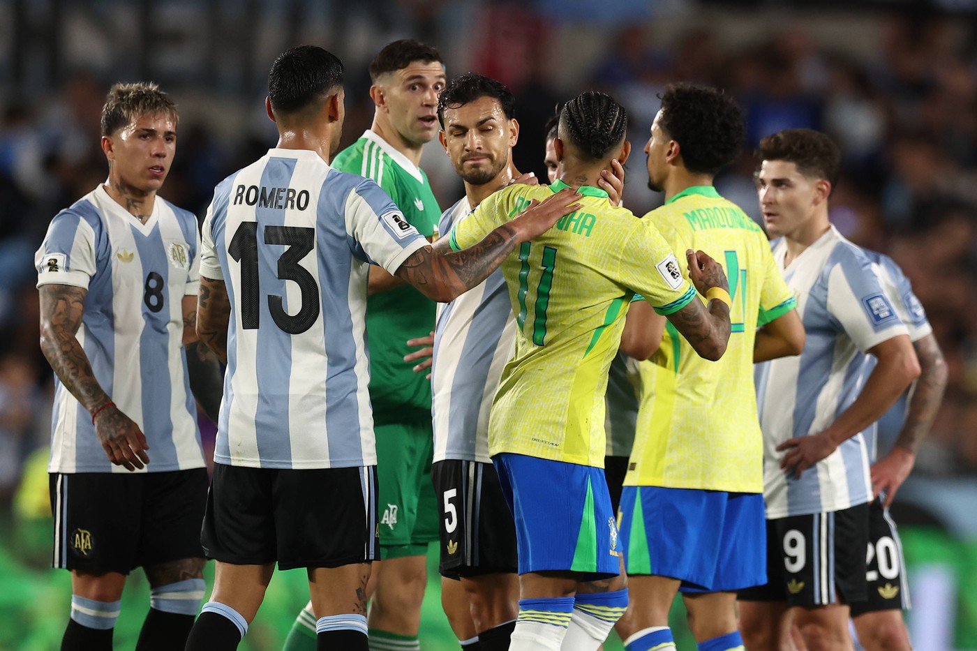 Raphinha, ținut cu greu: Endrick a intervenit! Starul Barcelonei, apostrofat de jucătorii Argentinei
