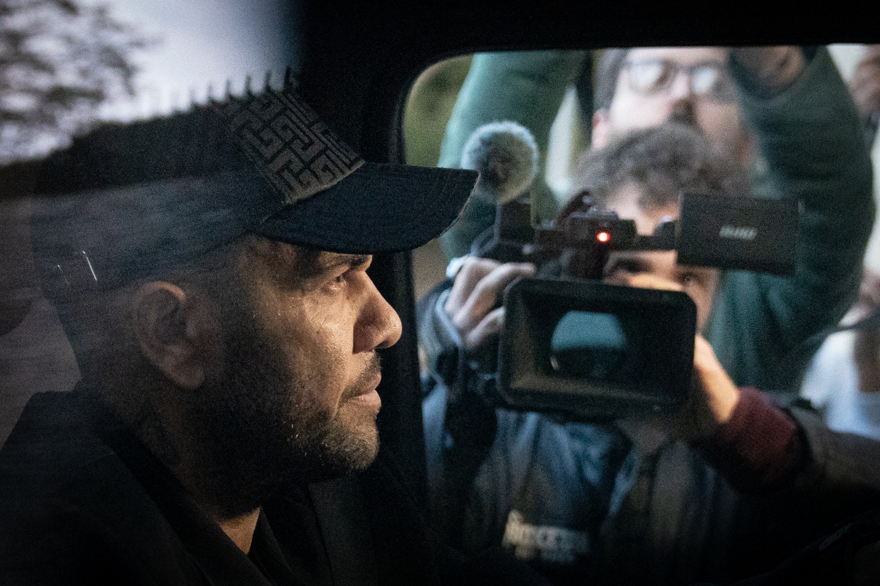 Câți bani trebuie să primească Dani Alves, după ce a stat 14 luni în închisoare ”degeaba”