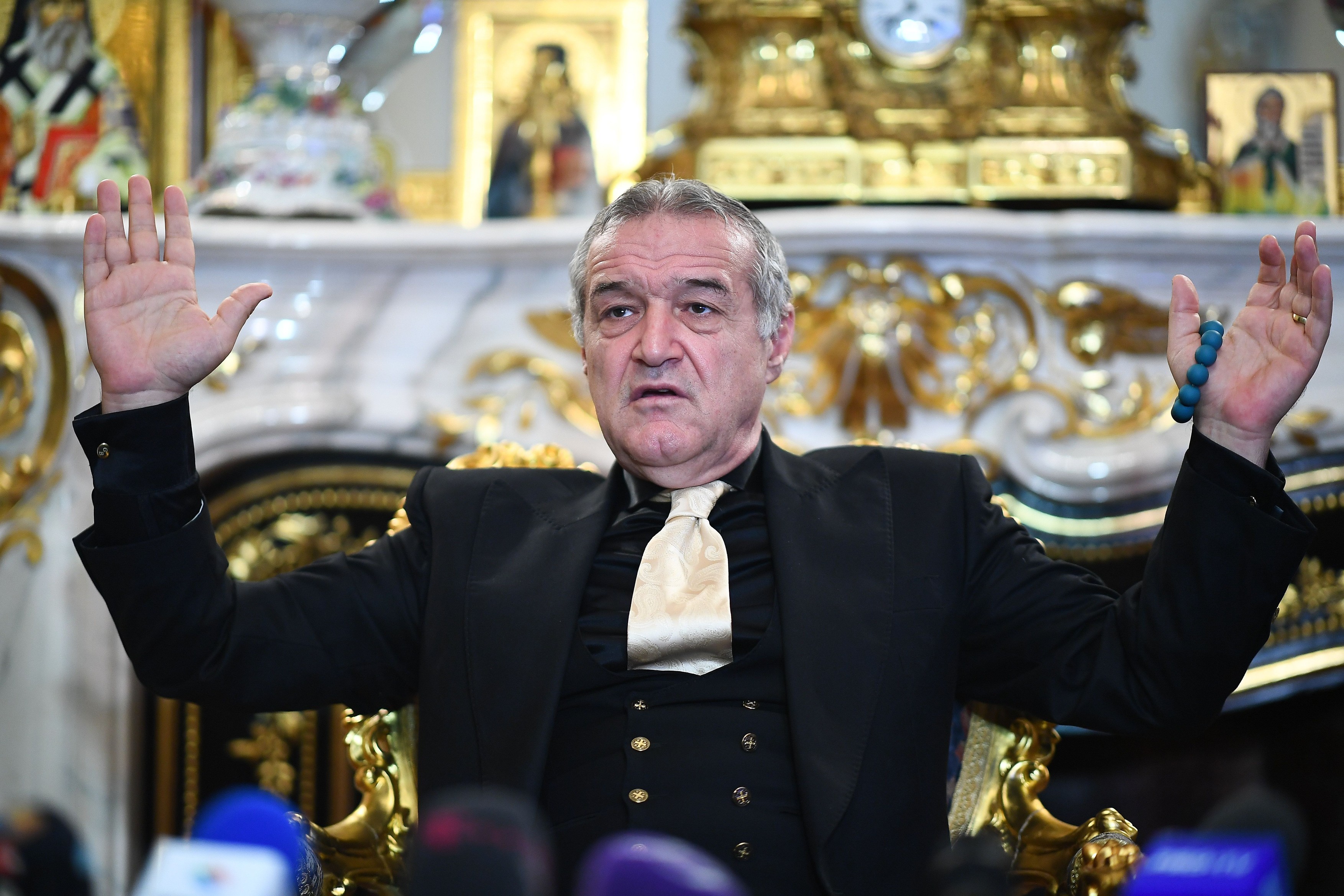 Direct! Gigi Becali a numit cei doi jucători de la FCSB care nu pot ieși din echipă