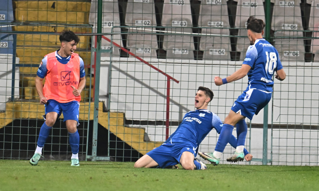 FOTBAL:METALUL BUZAU-UNIVERSITATEA CRAIOVA, CUPA ROMANIEI (31.10.2024)