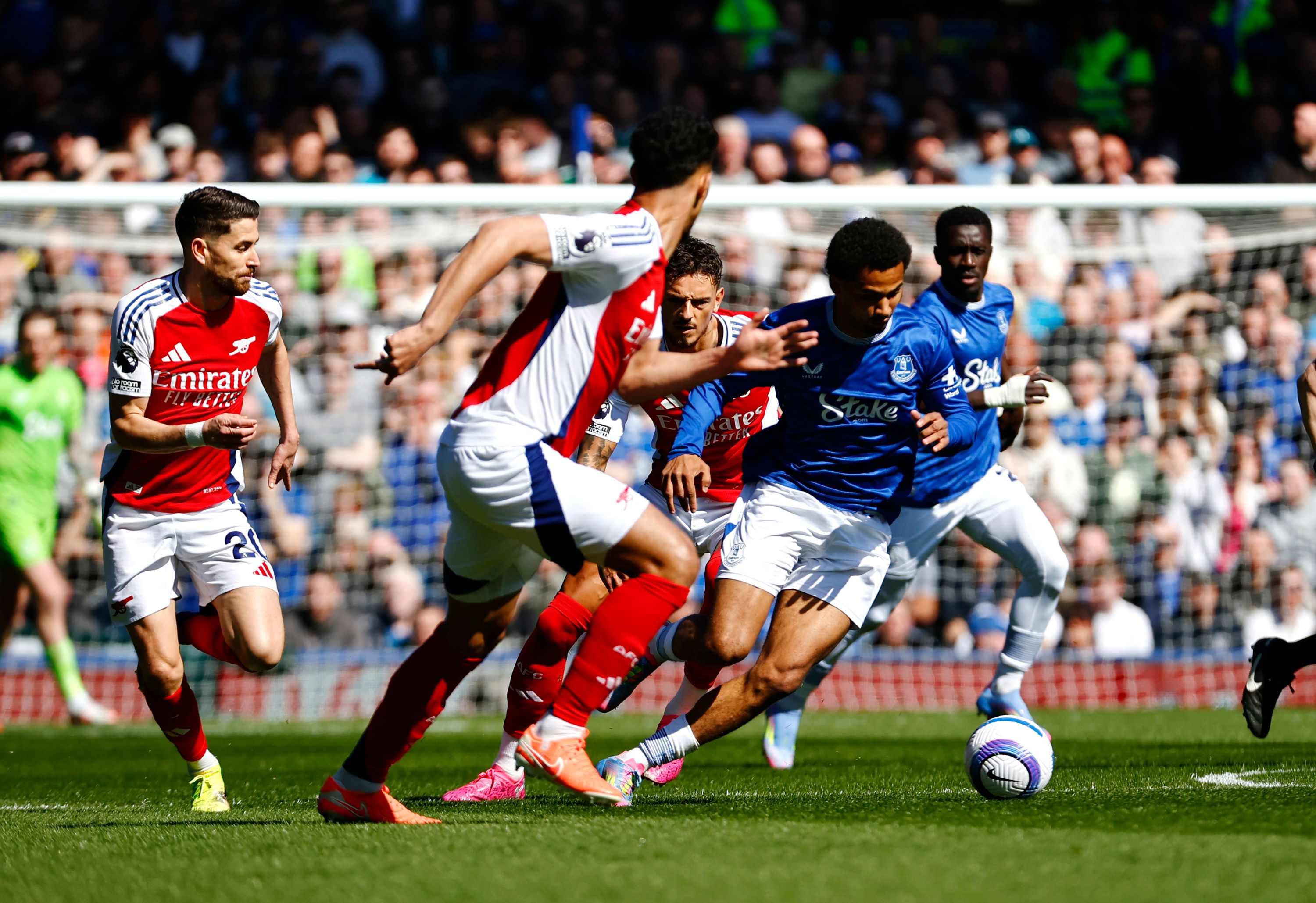 Everton - Arsenal 1-1. Pas greșit pentru ”Tunari” pe terenul ”Caramelelor”