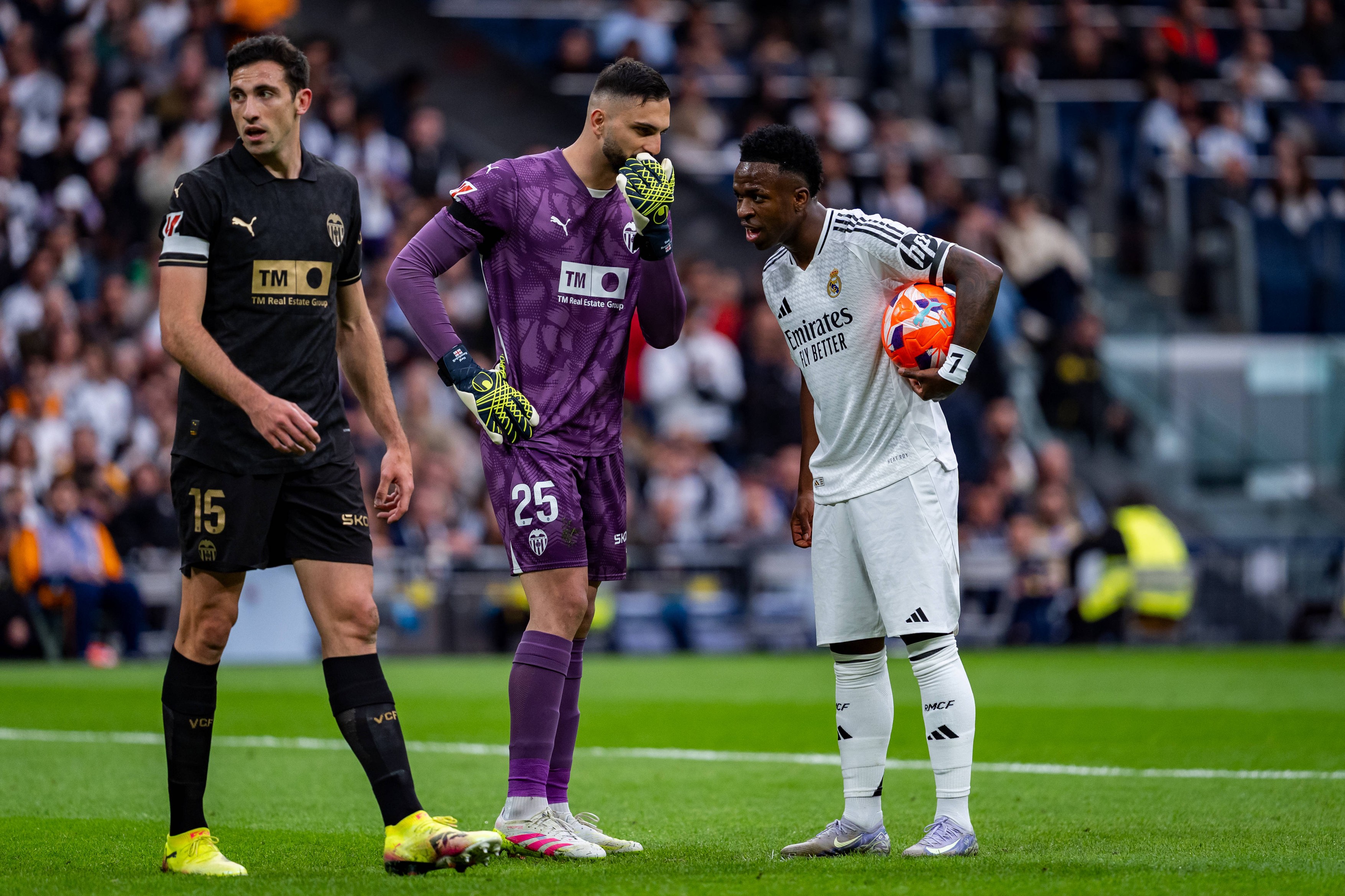 Portarul Valenciei a făcut show, după 2-1 cu Real Madrid: "Am pariat 50 de euro cu Vinicius"