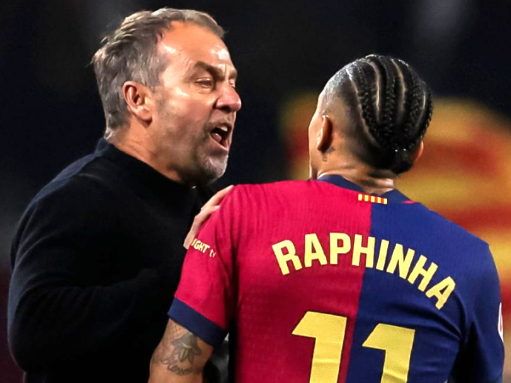 Barcelona strânge rândurile. Ce decizie a luat Hansi Flick, alături de căpitanii echipei, după eșecurile cu PSG și Real Madrid