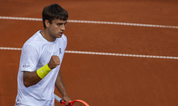 Flavio Cobolli ITA ball action portrait image