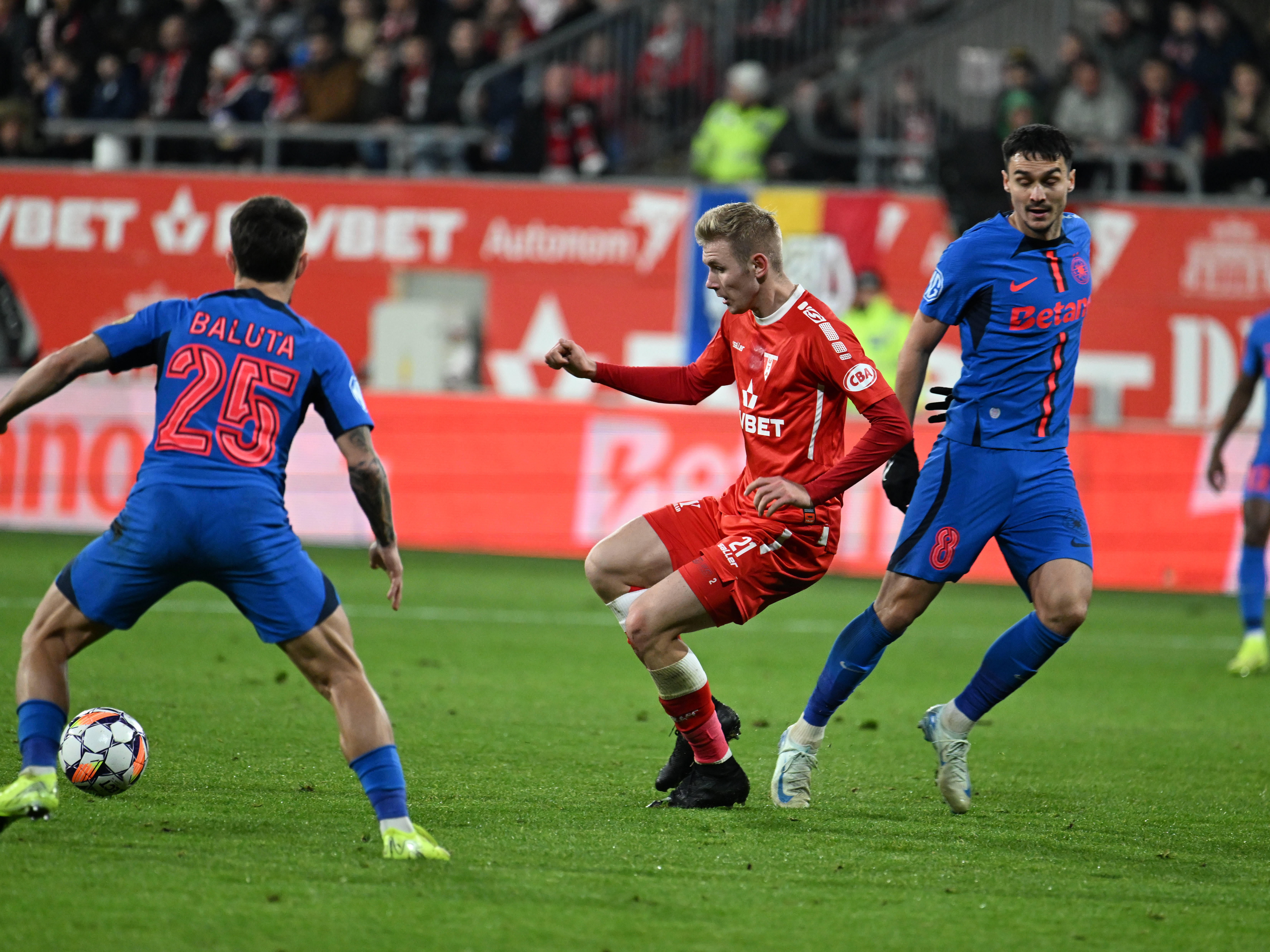 A venit confirmarea: Dinamo plătește 400.000 de euro pentru primul transfer al verii!