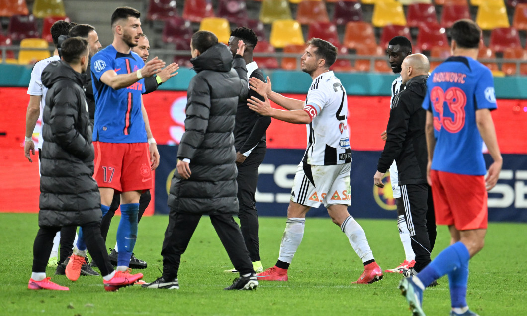 FOTBAL:FCSB-UNIVERSITATEA CLUJ, PLAY OFF SUPERLIGA SUPERBET (5.04.2025)