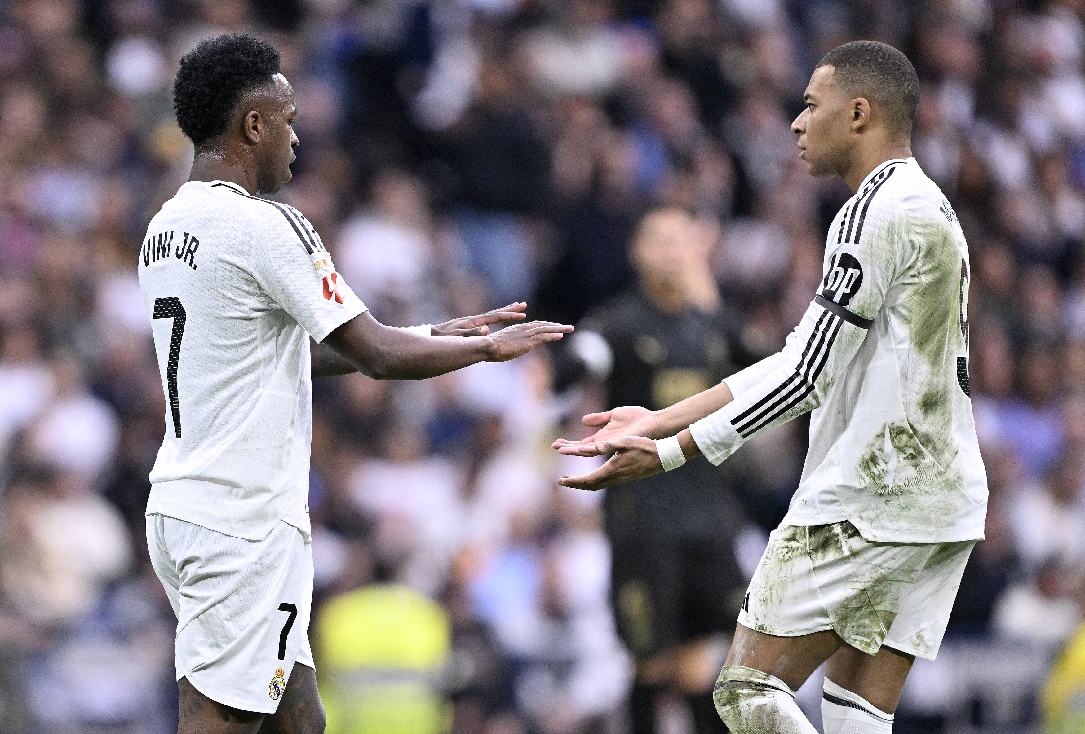 Xabi Alonso a ales dintre Kylian Mbappe și Vinicius Junior