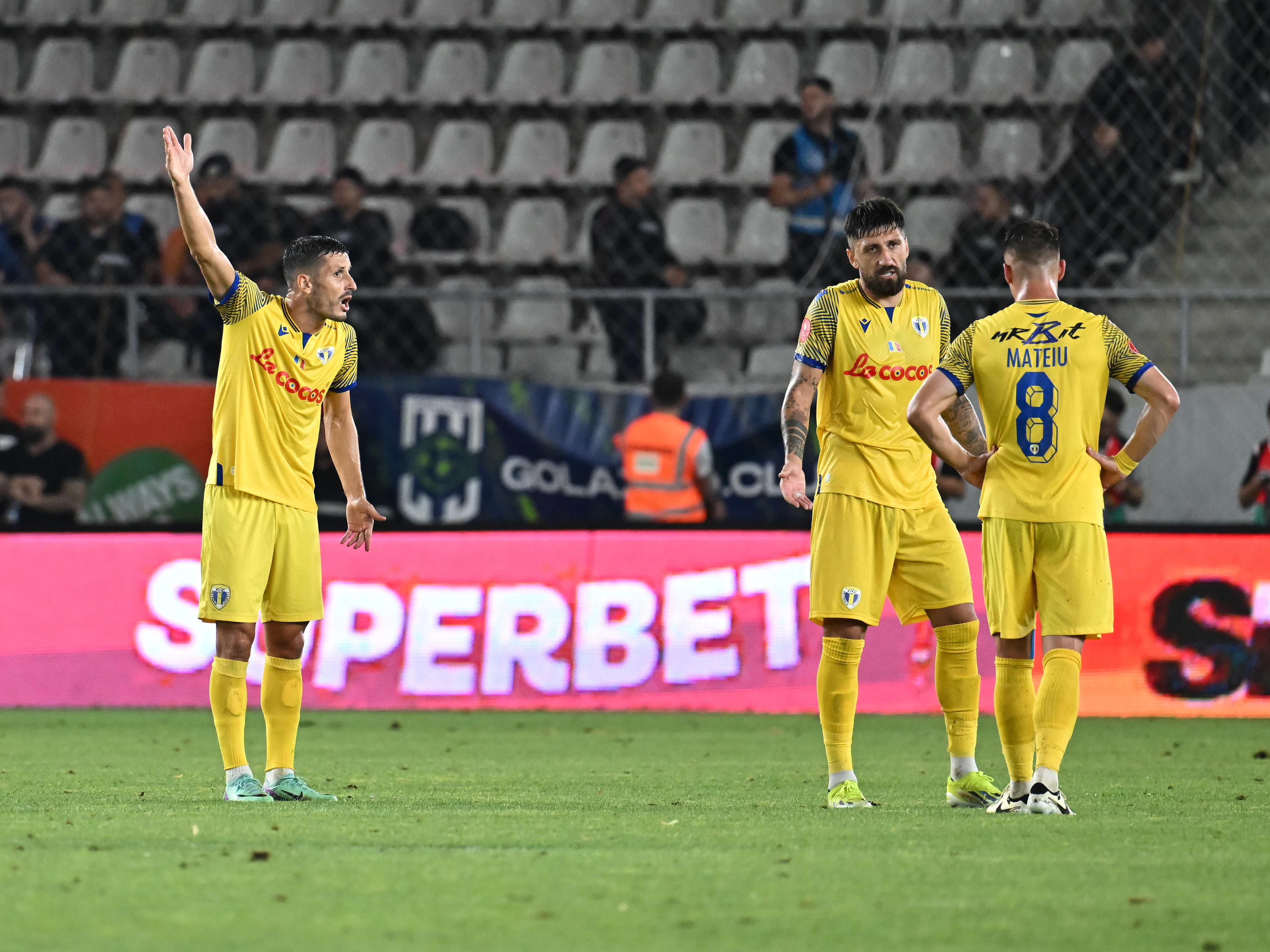 Dinamo are o nouă țintă: fotbalistul de 650.000 € cu peste 200 de meciuri în România!