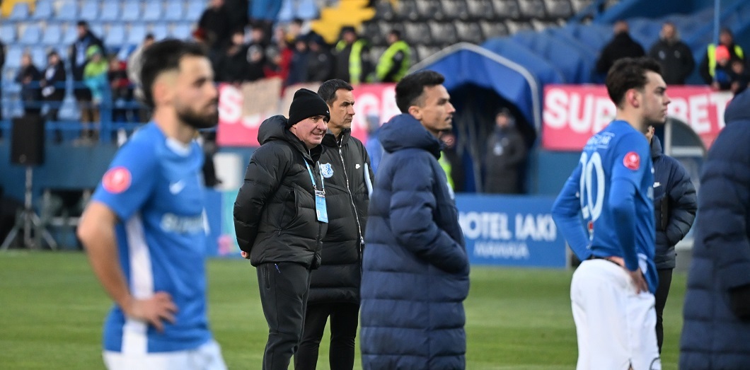 ”O să joc cu tine? Îi plătiți voi? Suntem în România! ” Hagi a răbufnit după Farul - Slobozia 1-1