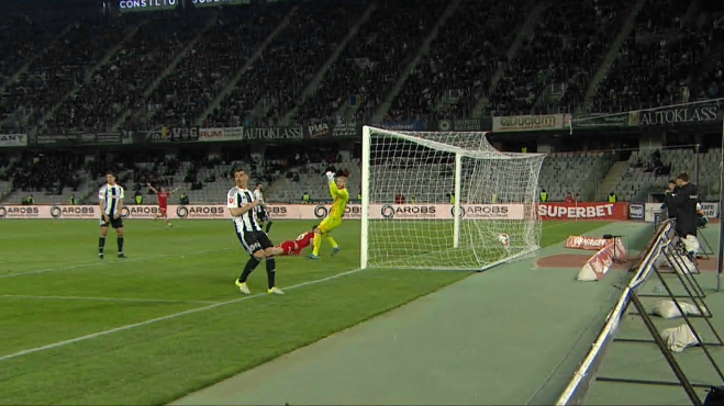 ”U” Cluj - Dinamo 2-3, ACUM, Digi Sport 1. Spectacol pe Cluj Arena: se marchează pe bandă rulantă