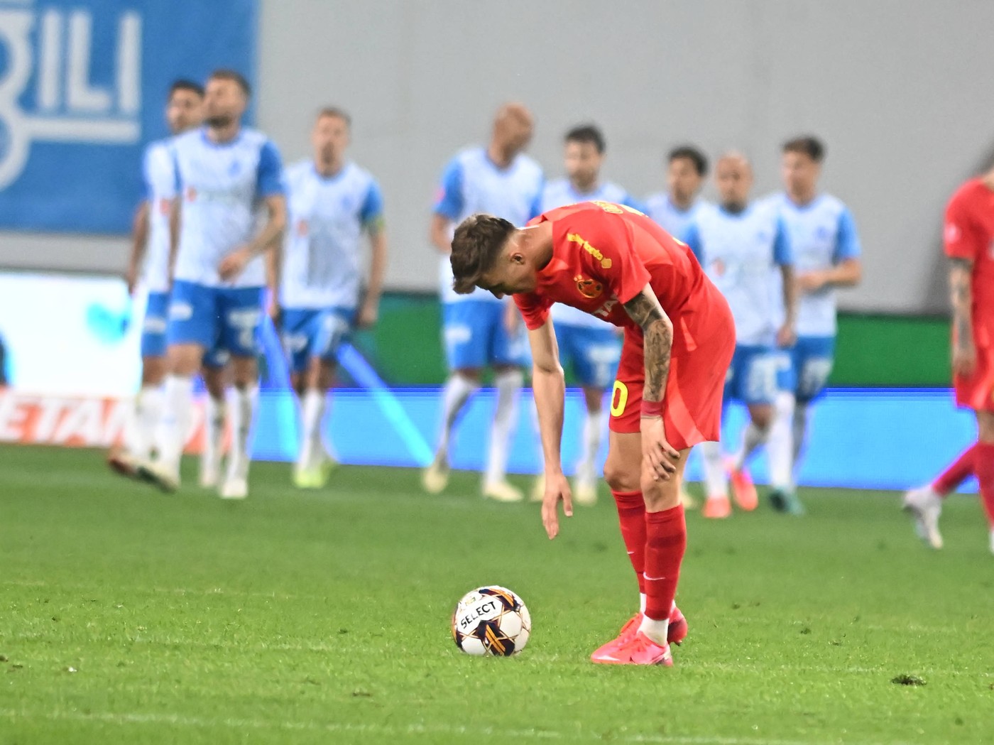 Revine în primul 11 după 5 luni de pauză! Echipele de start la meciul Universitatea Craiova - FCSB
