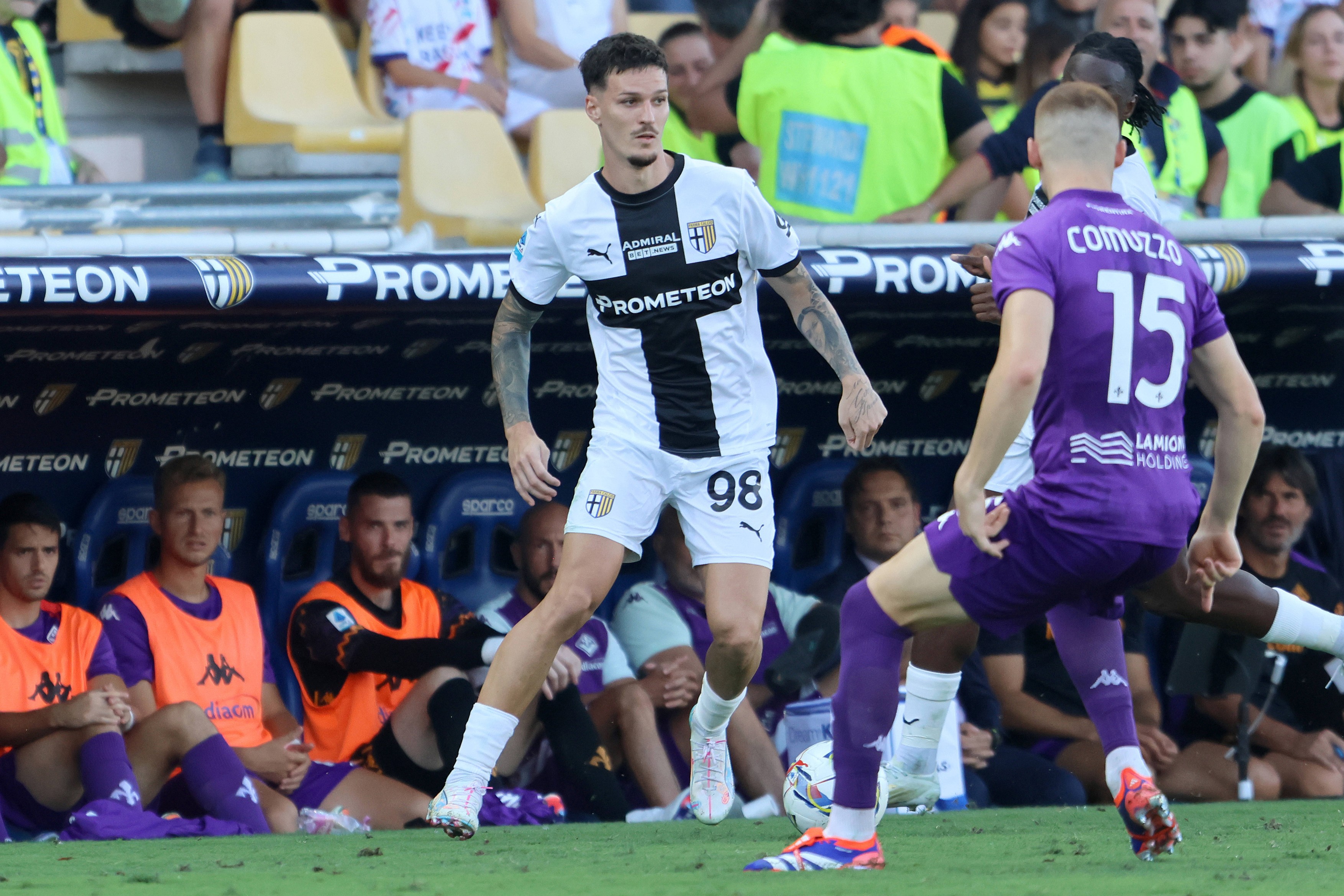Fiorentina - Parma , LIVE VIDEO, 16:00, Digi Sport 1! Chivu și Man luptă pentru salvarea de la retrogradare. Lazio - Roma, 21:45, DGS 2
