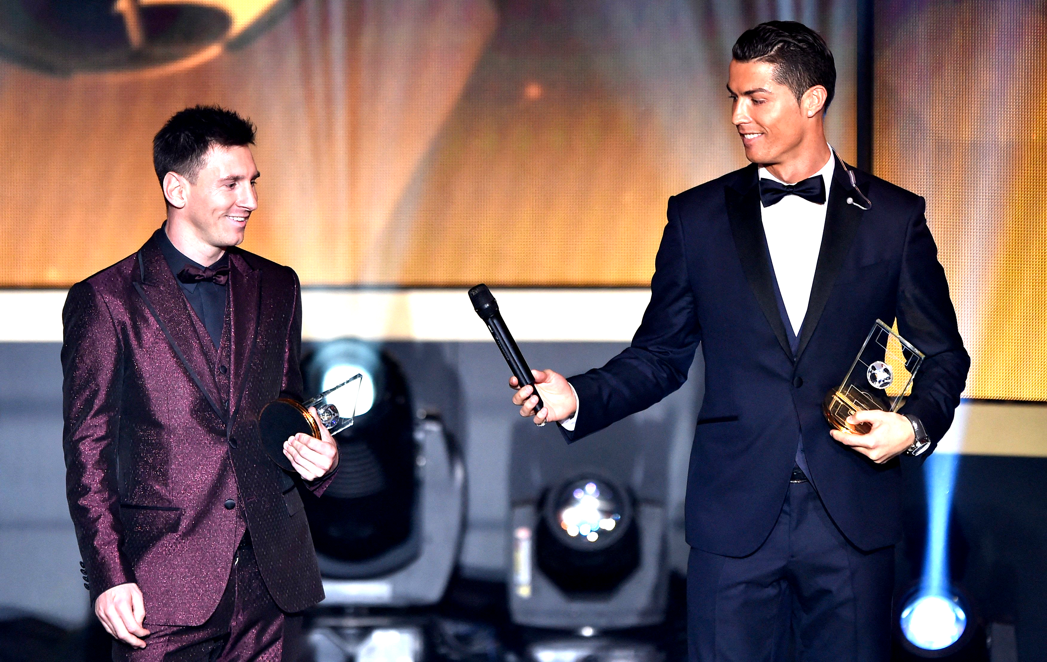 Duelul Ronaldo - Messi continuă! Recorduri peste recorduri