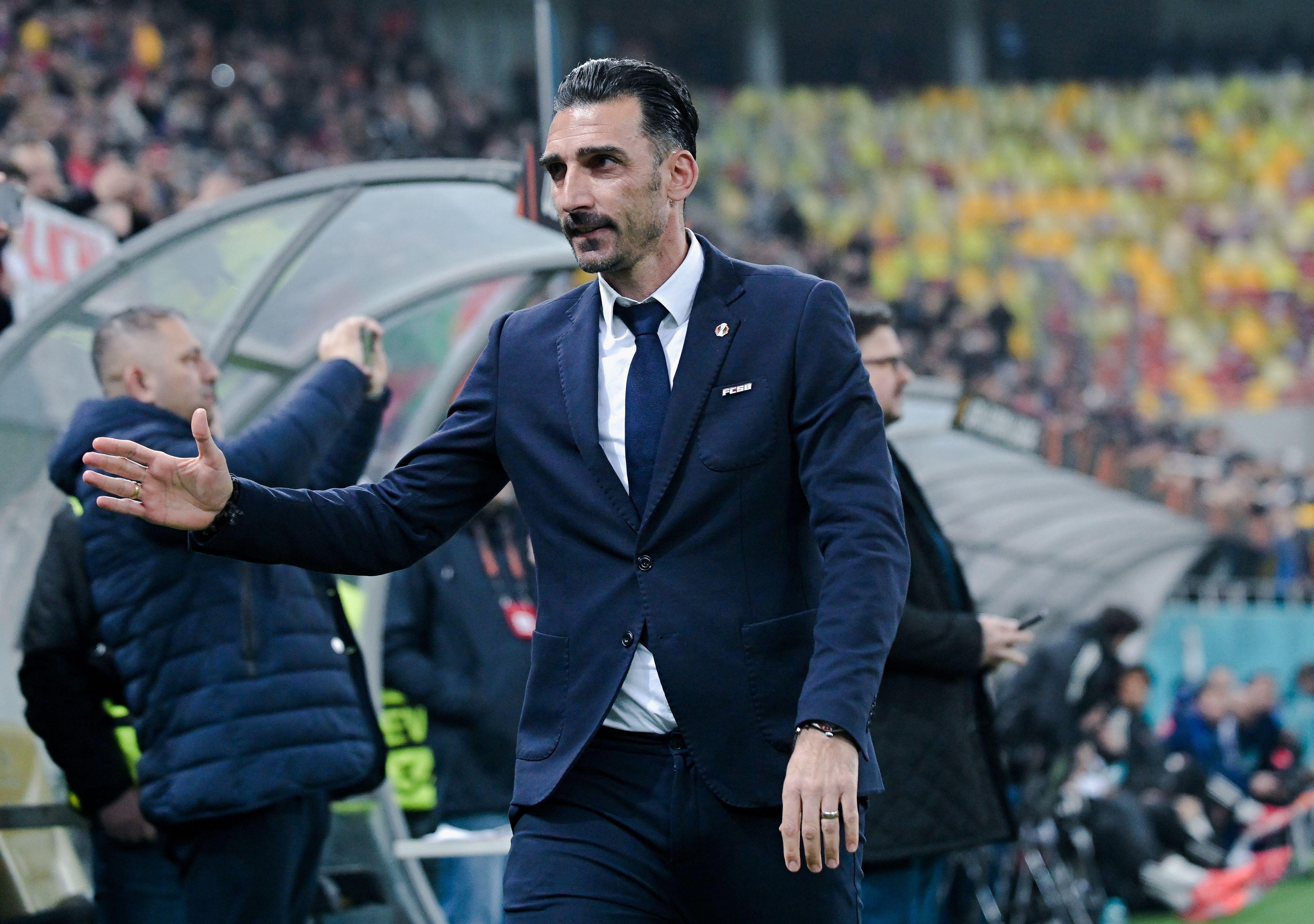 Charalambous a adormit în timpul meciului Manchester United - Lyon, iar când s-a trezit a avut parte de o surpriză