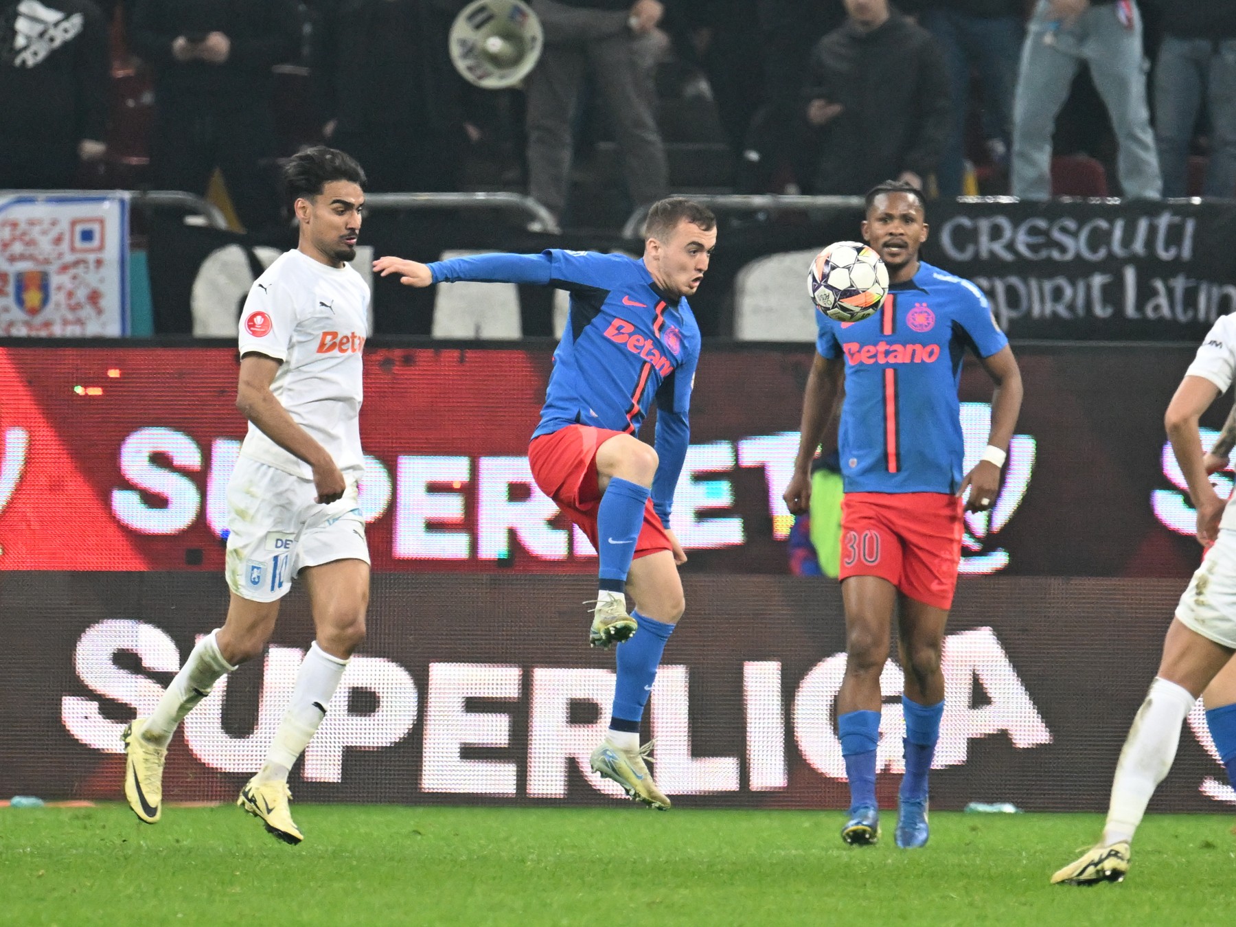 Se anunță cel mai scump transfer al verii în SuperLigă: ”95% șanse! E ok și 8.000.000 €. Poate ajunge în Premier League”