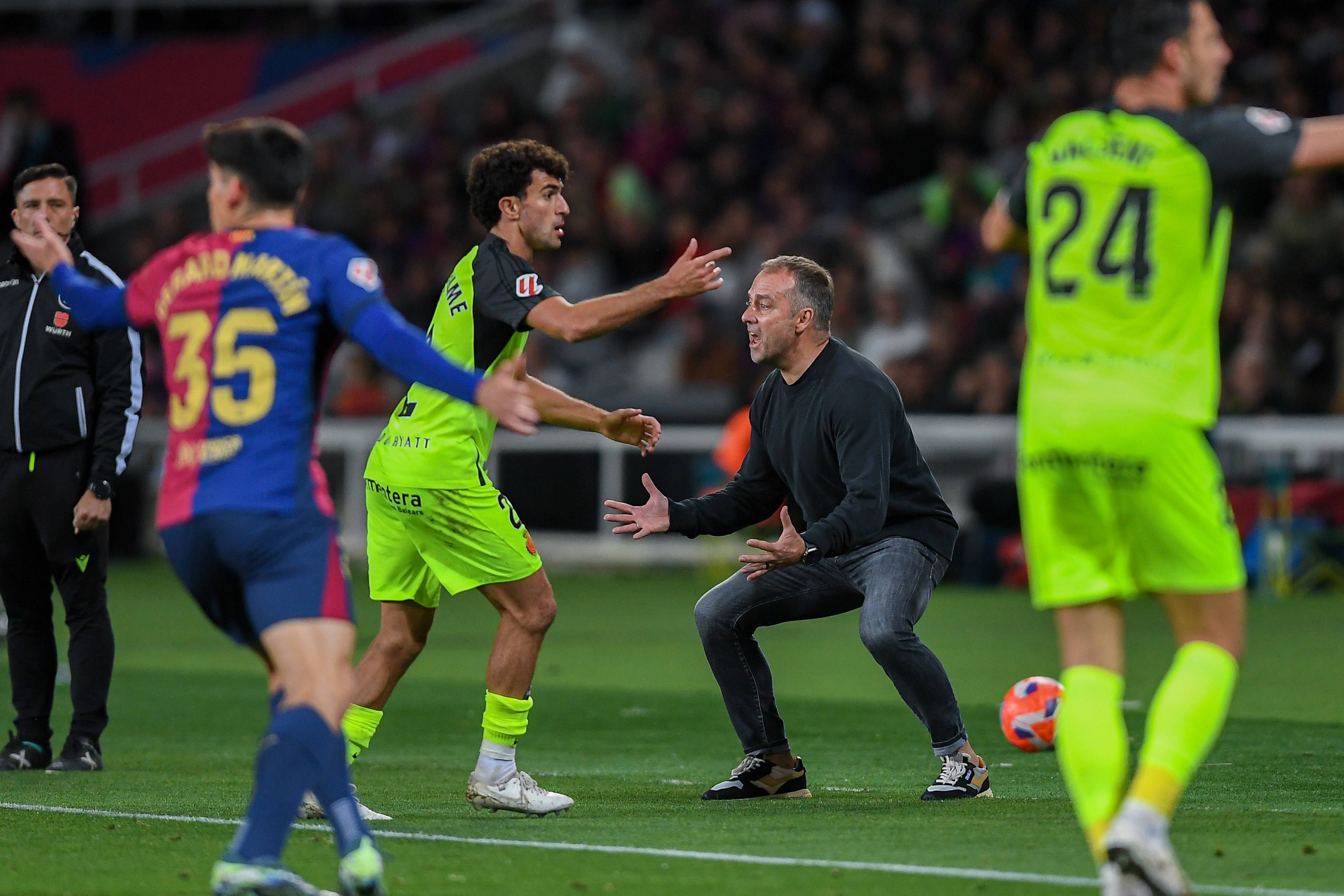 Reacția lui Hansi Flick, după ce Barcelona s-a distanțat la șapte puncte de rivala Real Madrid