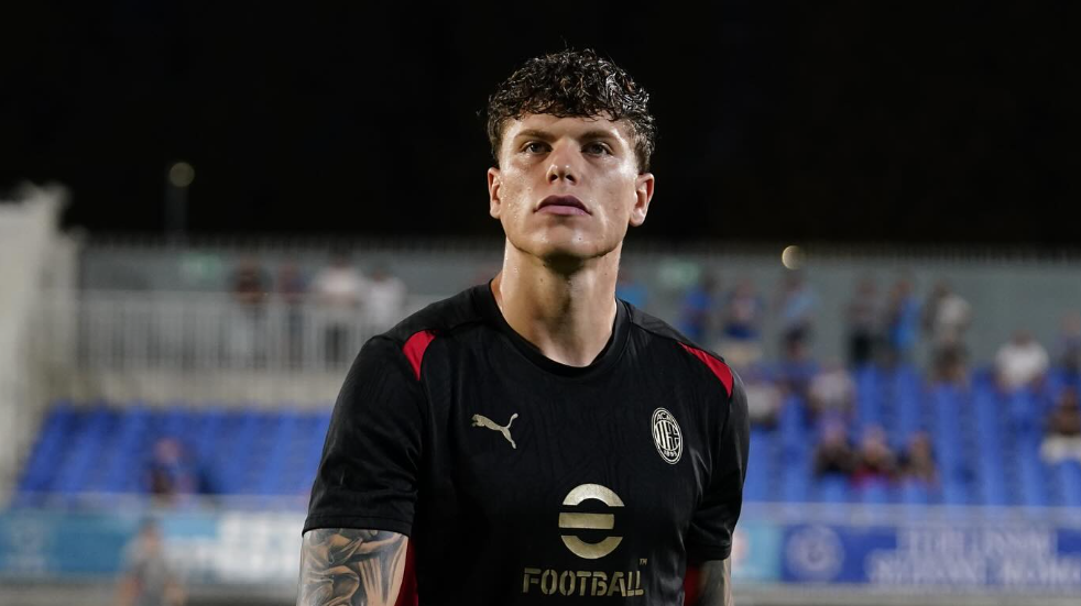 Dinamo, anunț despre transferul lui Andrei Coubiș de la AC Milan