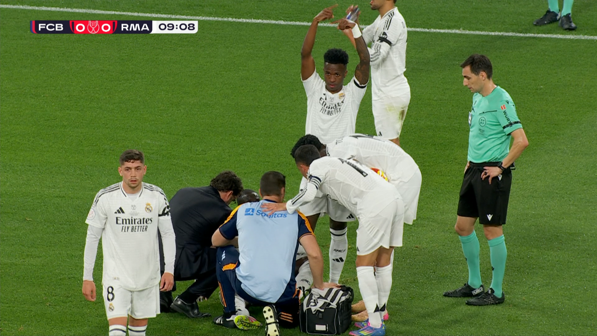 OUT după doar 8 minute! Lovitură grea la Barcelona - Real Madrid