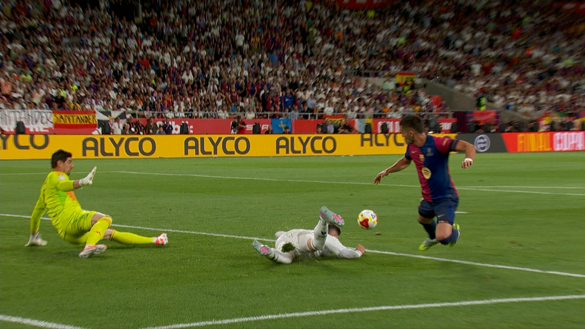Specialistul spaniolilor a dat verdictul, după ce Barcelona a cerut penalty în minutul 16 cu Real Madrid