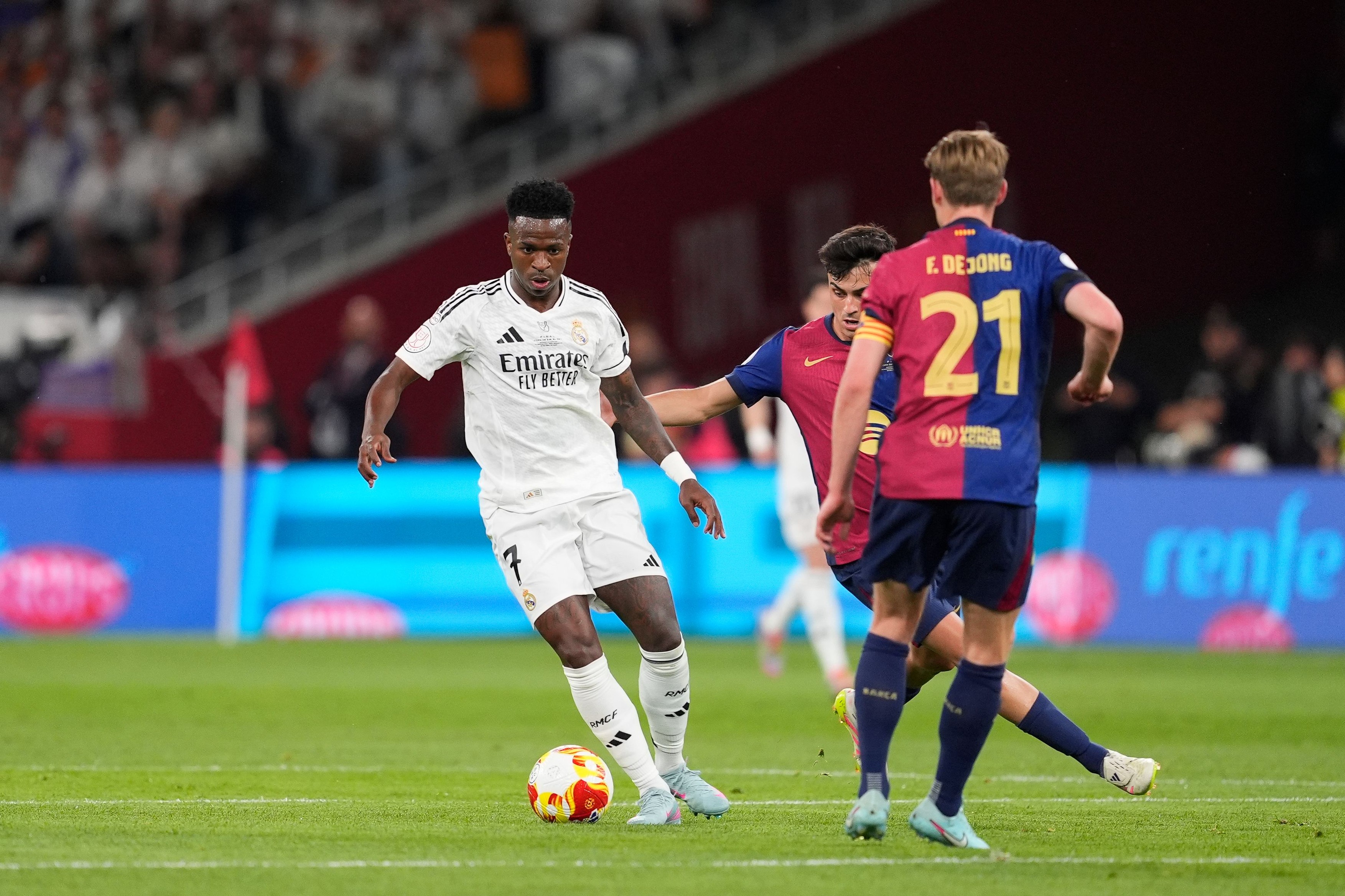 Barcelona - Real Madrid 1-0, ACUM, pe Digi Sport 1. Pedri a marcat spectaculos! Vinicius a fost aproape de egalare