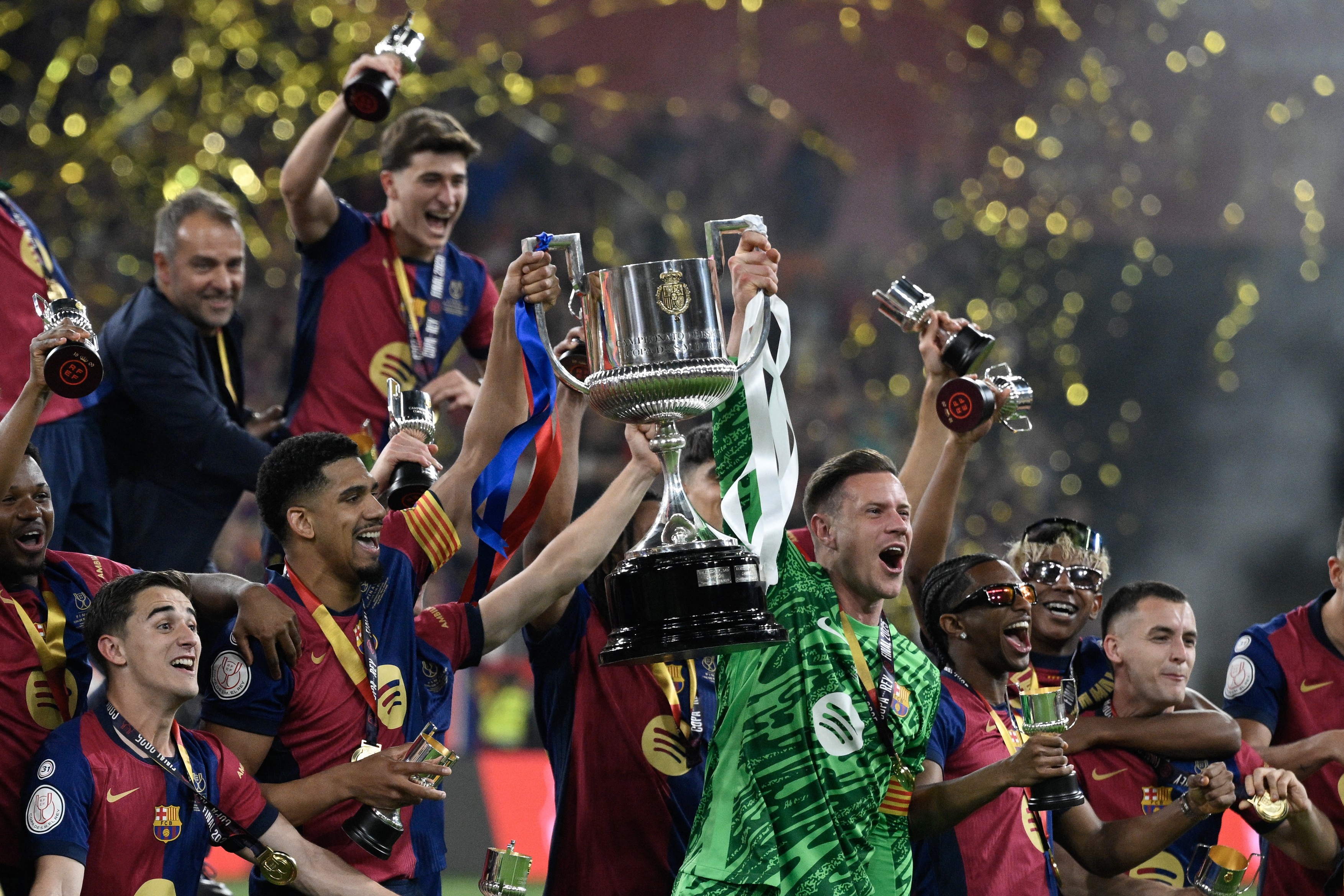 Barcelona a pus mâna pe a 32-a Cupă a Spaniei din istoria clubului! Cum a arătat festivitatea de premiere