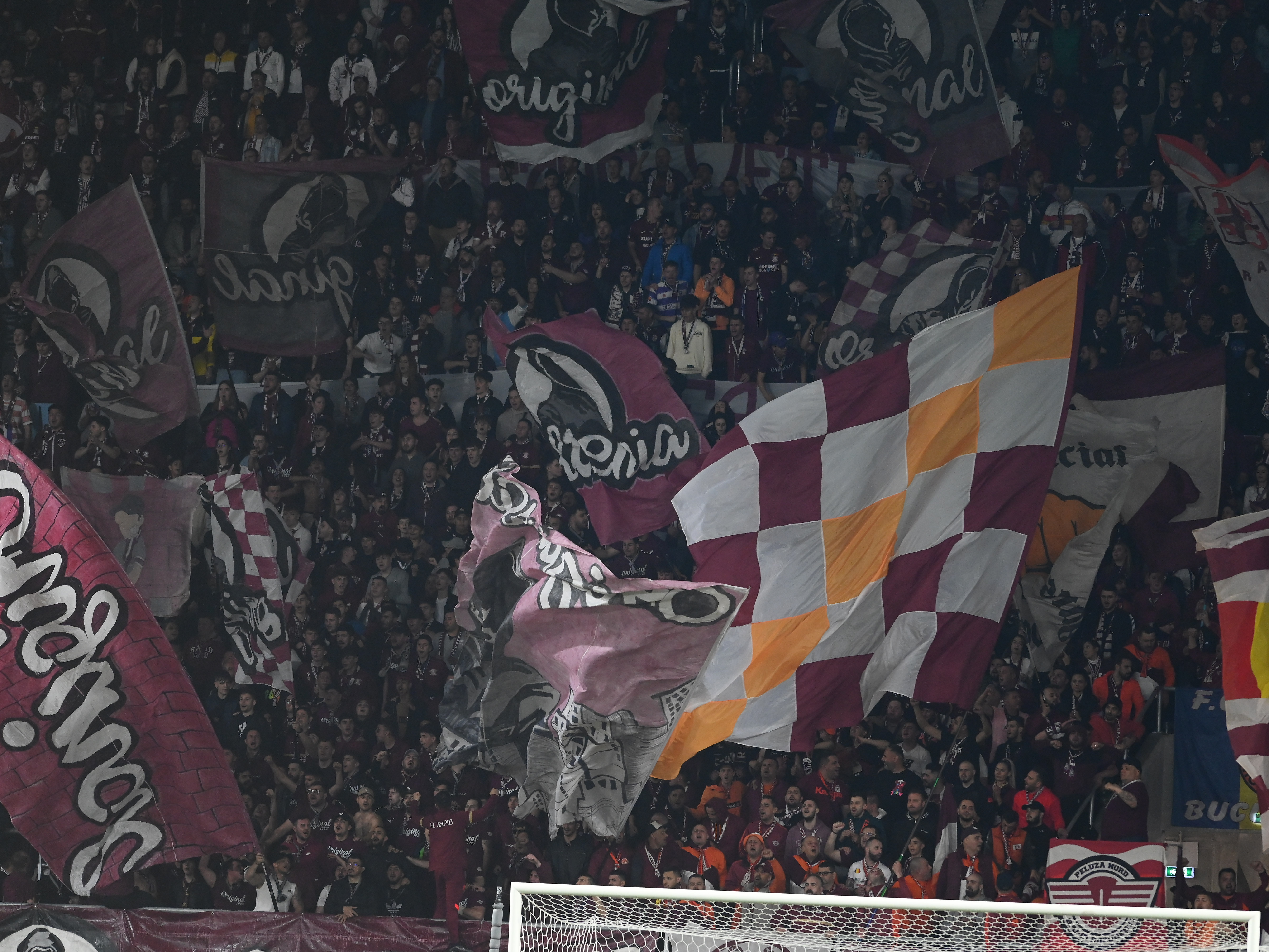 Sold out la Rapid - FCSB! Câți spectatori vor fi prezenți la derby-ul din Giulești