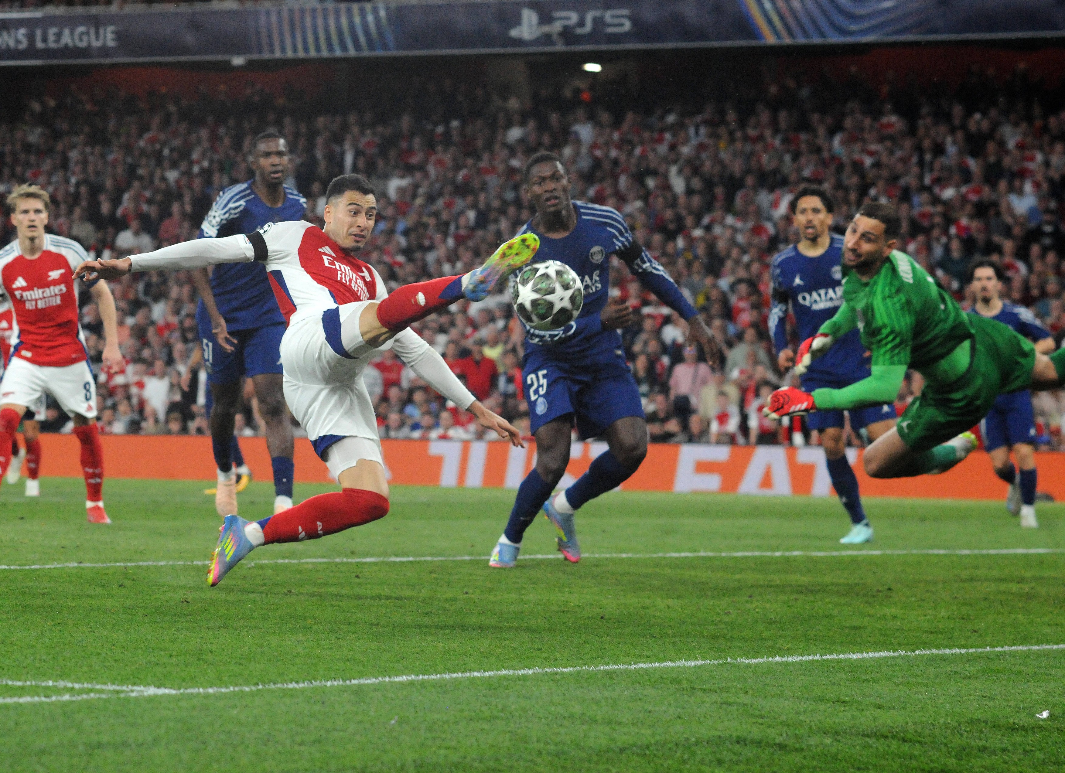 Arsenal - PSG 0-1, ACUM, Digi Sport 1. "Tunarii", gol anulat în startul reprizei secunde!