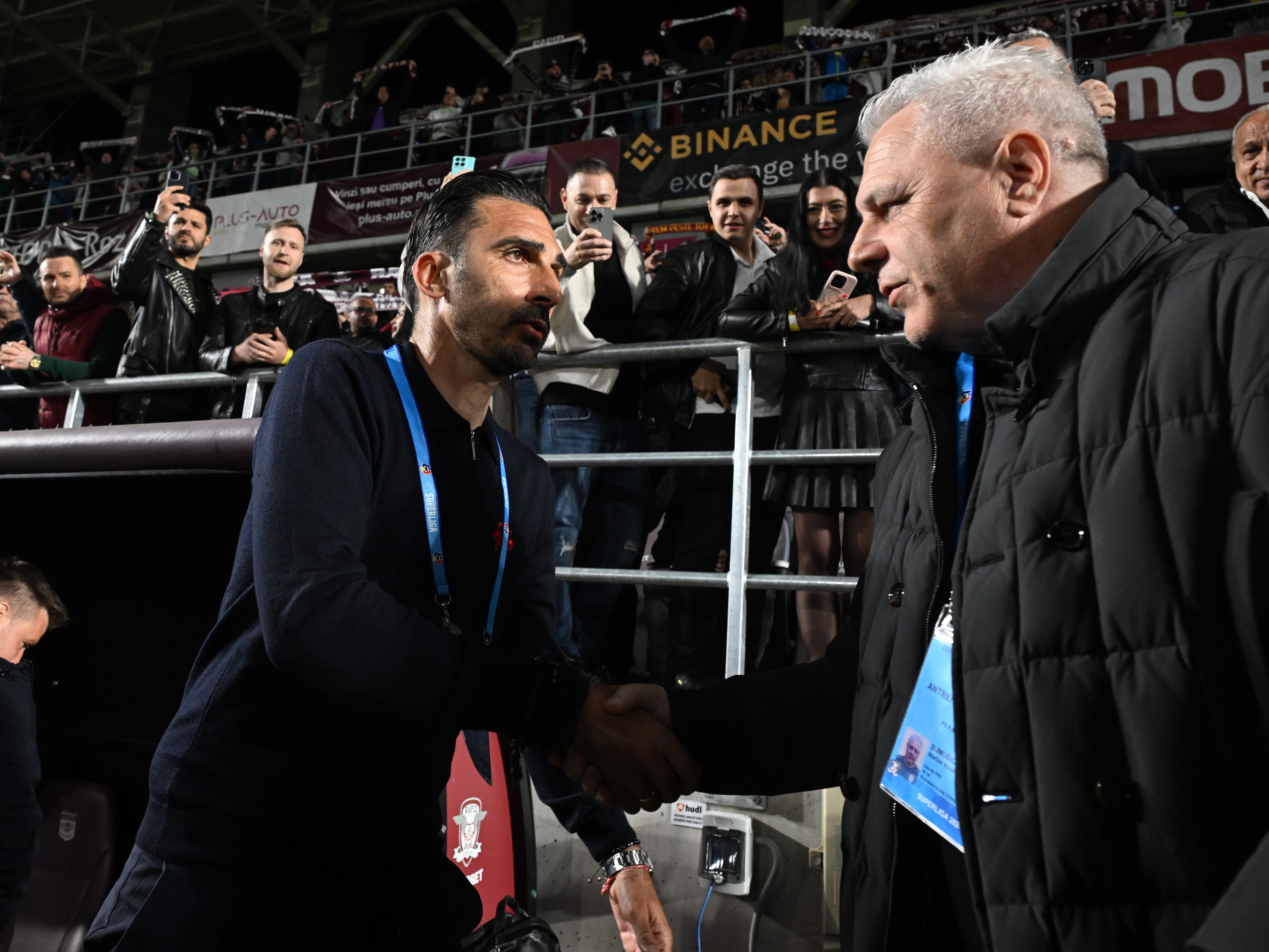 ”Să vă fie rușine!” Care a fost dialogul dintre Șumudică și Charalambous la finalul meciului Rapid - FCSB 1-2