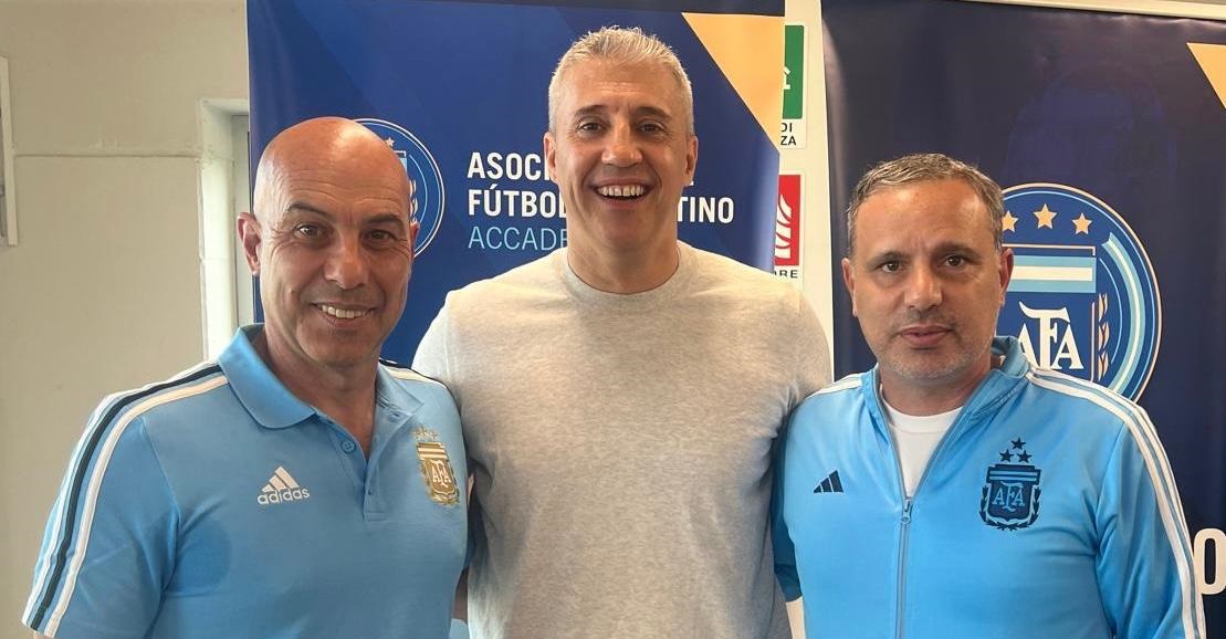 Campioana mondială Argentina l-a angajat pe antrenorul plecat în noiembrie din liga a 2-a a României! Prezentat în "casa" lui Maradona
