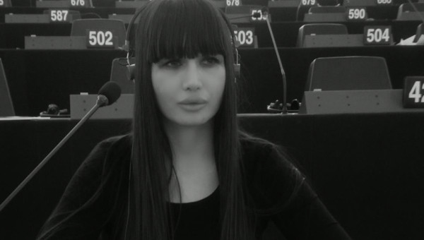 Cu ce se ocupă Elena Băsescu, după ce s-a votat în unanimitate să fie dată afară