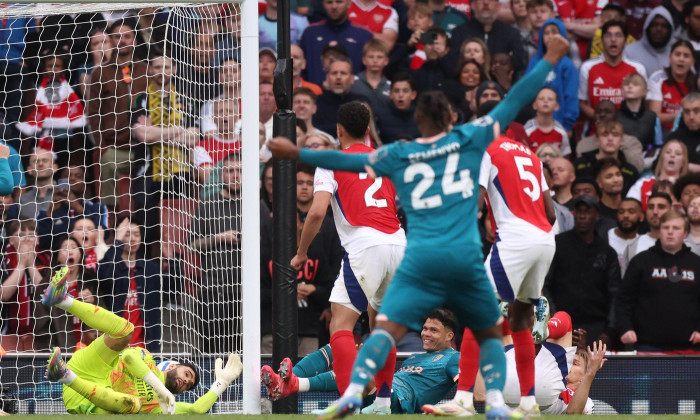 London, England, 3rd May 2025. Evanilson of Bournemouth scores their second goal during the Arsenal vs AFC Bournemouth Premier League match at the Emirates Stadium, London. Picture credit should read: David Klein / Sportimage