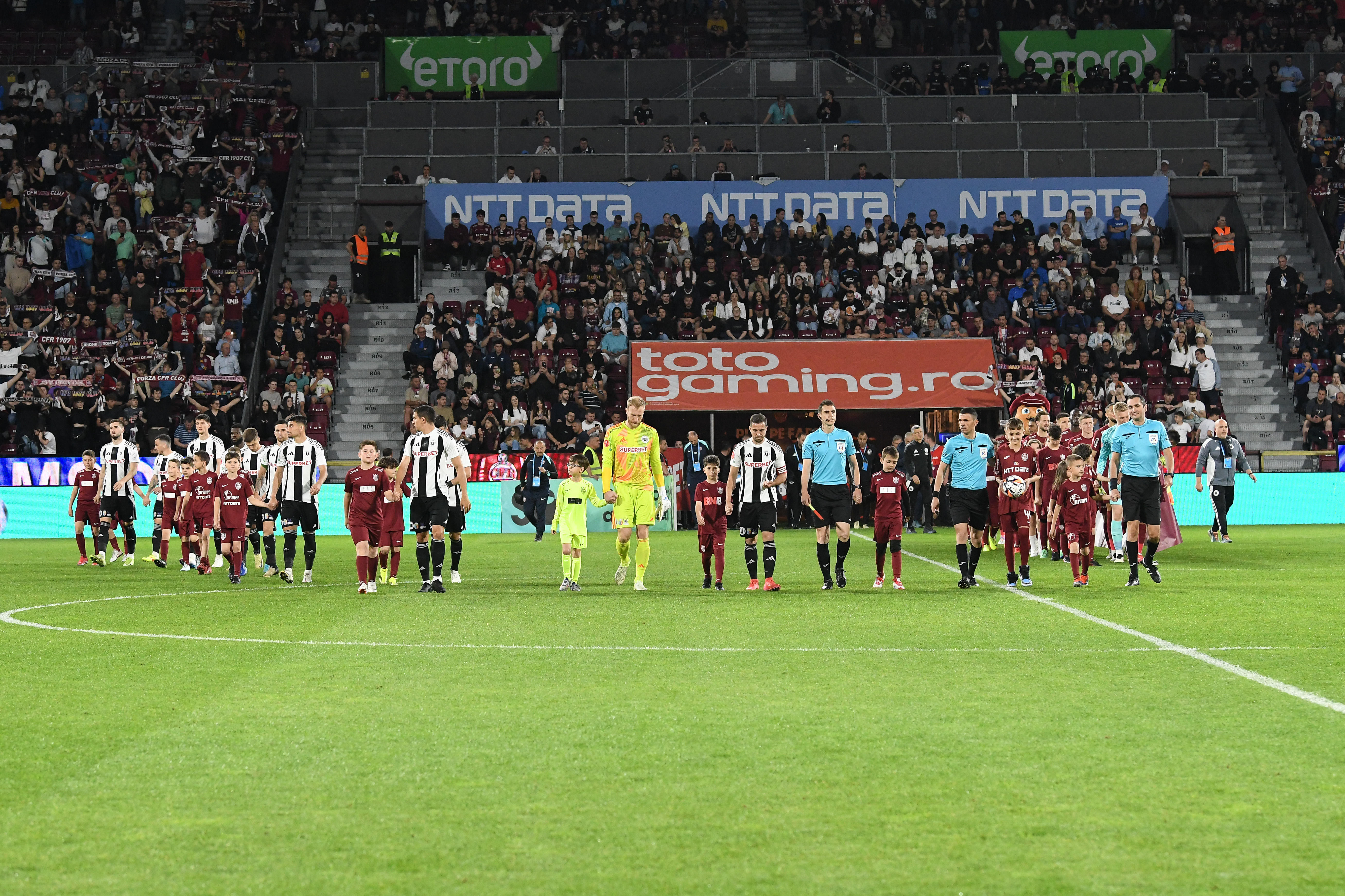 A făcut anunțul după CFR - U Cluj 1-0: ”M-am simțit umilit! Am decis să stau deoparte”