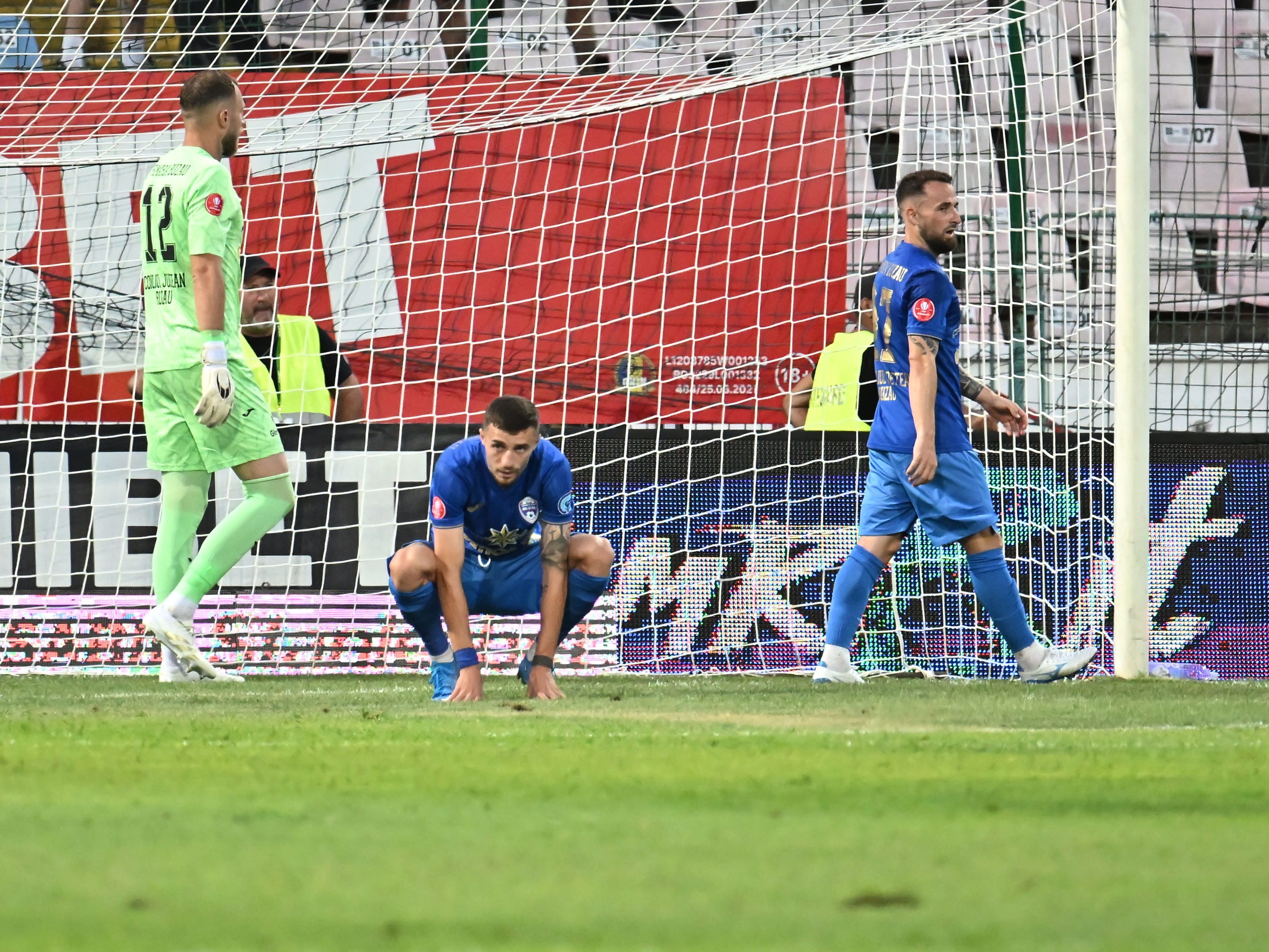 Fotbalistul care a retrogradat de TREI ori la rând din SuperLigă: ”Îți vine să mergi acasă și să nu mai auzi niciodată de fotbal”