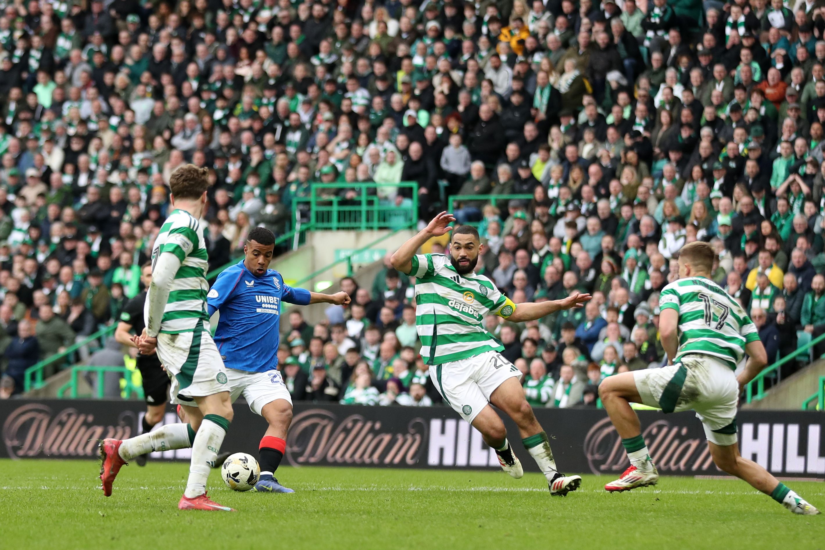 Rangers - Celtic 1-0, ACUM, pe Digi Sport 1. Dessers a deschis scorul! Ianis Hagi, rezervă în ”Old Firm”!