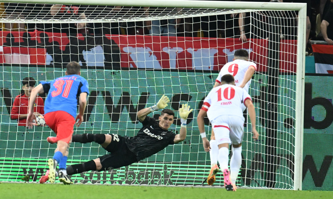 FOTBAL:FCSB-DINAMO BUCURESTI, PLAY OFF SUPERLIGA SUPERBET (5.05.2025)