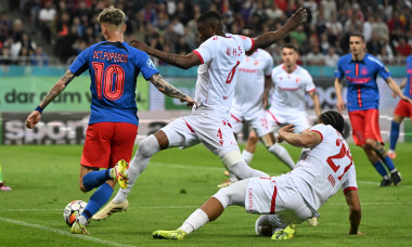FOTBAL:FCSB-DINAMO BUCURESTI, PLAY OFF SUPERLIGA SUPERBET (5.05.2025)